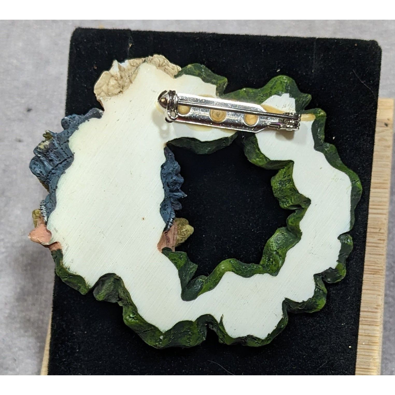 Other Vintage Fish Lie Fishing Frog Wreath Brooch Size ONE SIZE - 4 Thumbnail