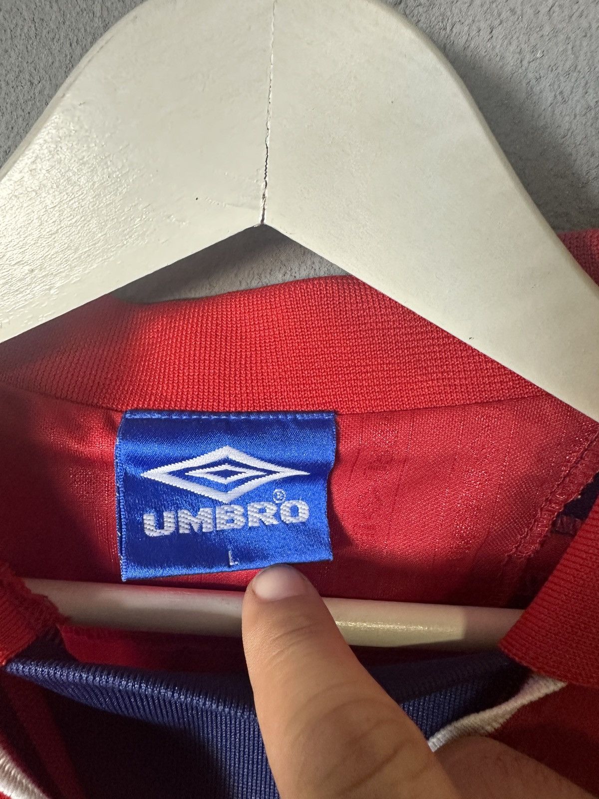Other VINTAGE ENGLAND NATIONAL 2000/2001 SOCCER FOOTBALL JERSEY Size US L / EU 52-54 / 3 - 5 Thumbnail