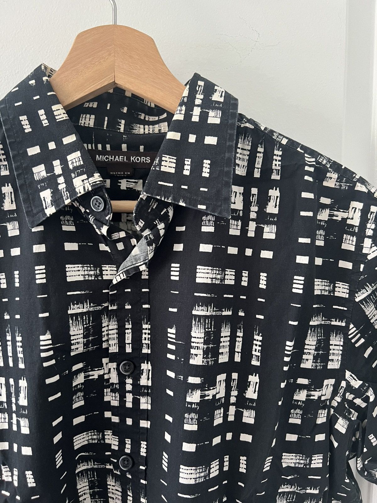 Michael Kors Vintage Michael Kors Short Sleeve Shirt Size US M / EU 48-50 / 2 - 2 Thumbnail