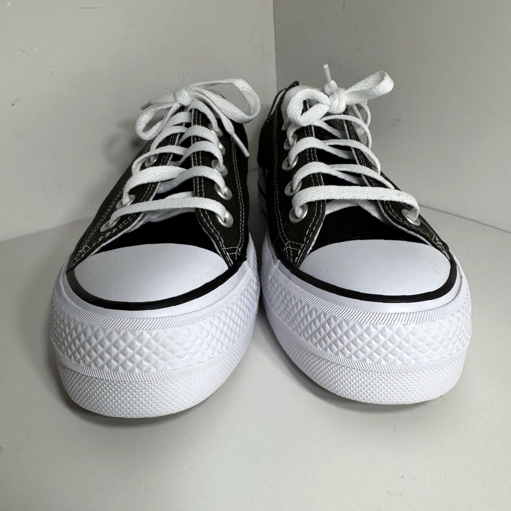 Converse Converse Chuck Taylor All Star Low Lift Platform Men’s 6.5 Green New Shoes Casual Athletic Sneakers Size US 6.5 / EU 39-40 - 4 Thumbnail
