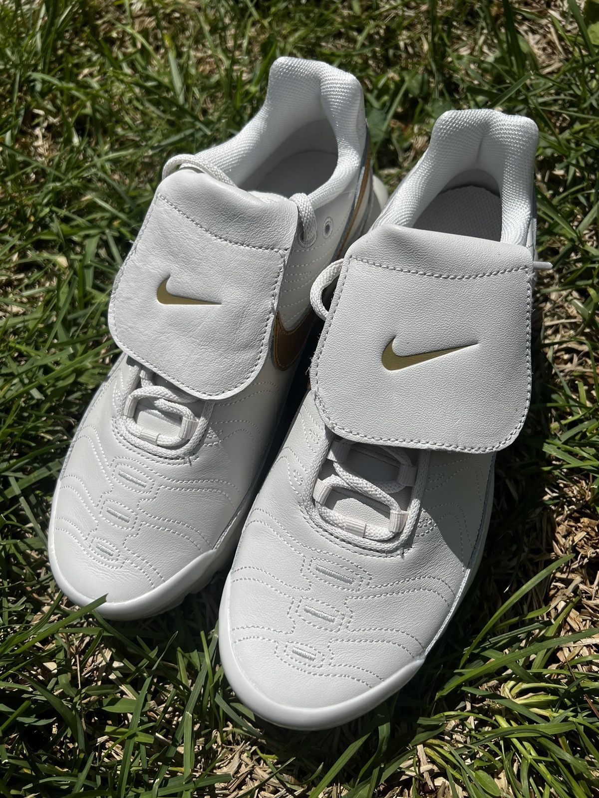 Nike NEW Nike size 7.5 Mens Air Max Plus Tiempo Phantom Leather Size US 7.5 / EU 40-41 - 5 Thumbnail