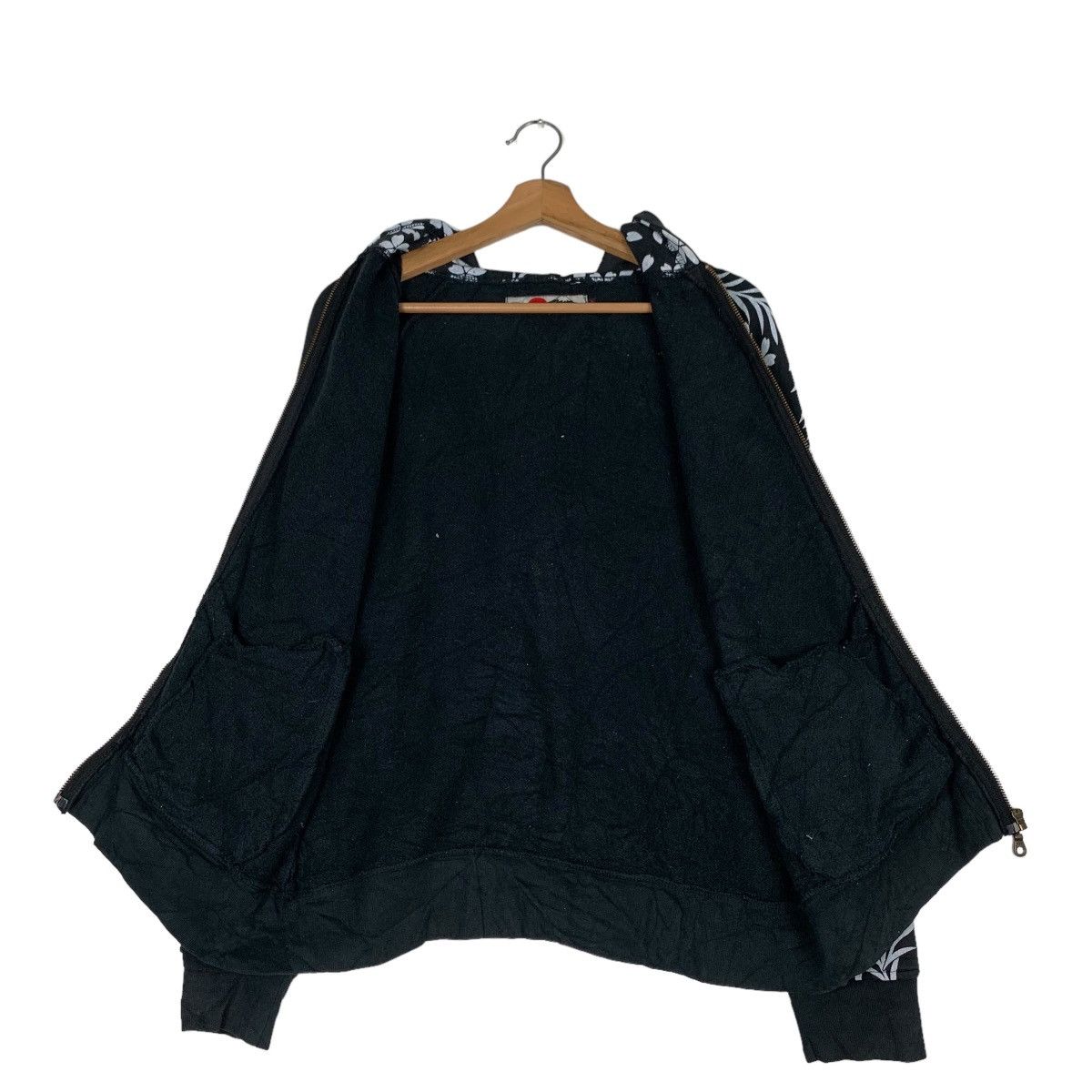 Japanese Brand Japanese Traditional Sakura on Sleeve Hoodies #0731-C33 Size US M / EU 48-50 / 2 - 11 Thumbnail