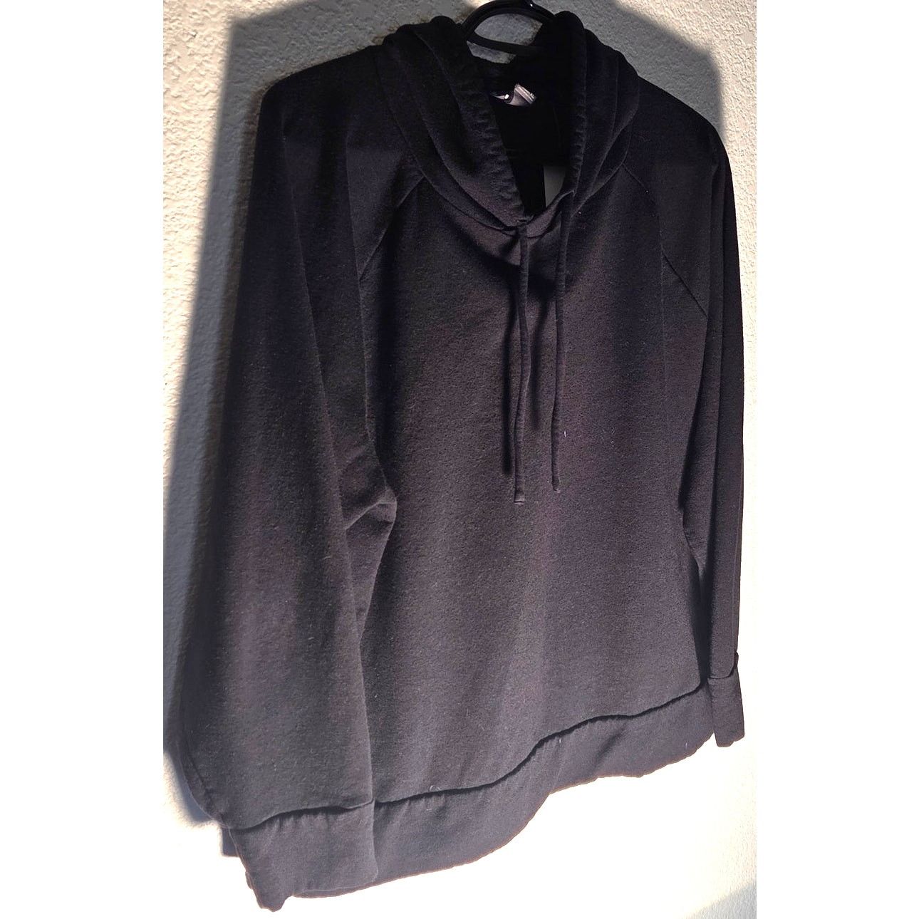 Eddie Bauer Eddie Bauer Women's XL Black Hoodie Sweatshirt Cozy Style Size XL / US 12-14 / IT 48-50 - 2 Thumbnail
