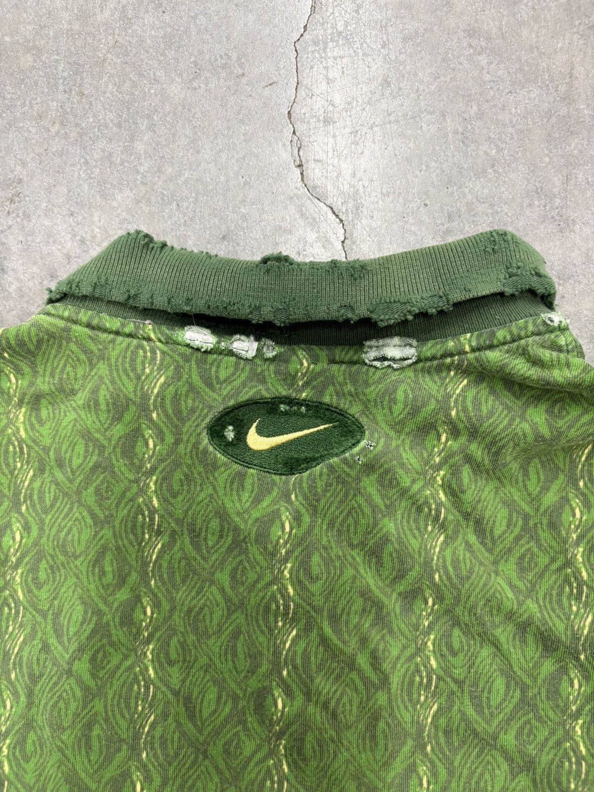 Nike Nike Oregon Ducks Polo Shirt Mens Large Distressed Vintage Size US L / EU 52-54 / 3 - 7 Thumbnail