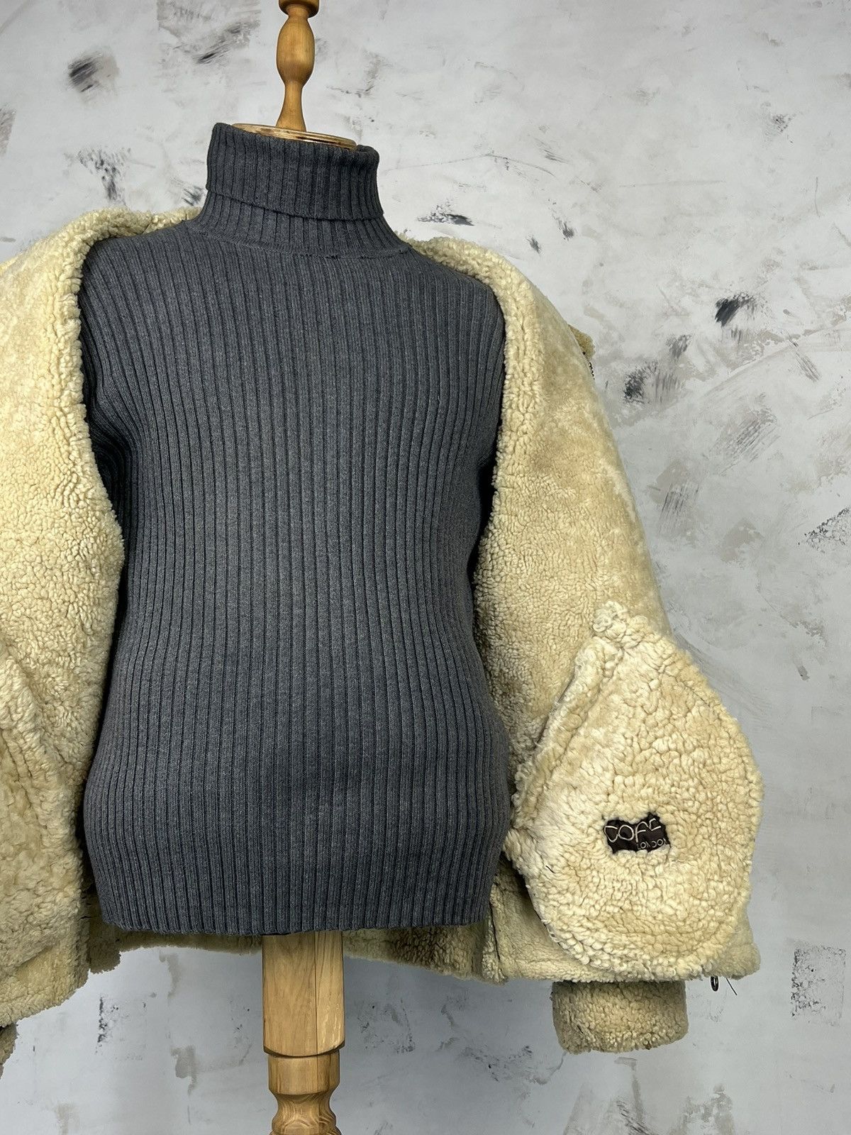 Vintage B-3 Style Shearling Flight Aviator Air Force Jacket S - M Size US M / EU 48-50 / 2 - 9 Thumbnail