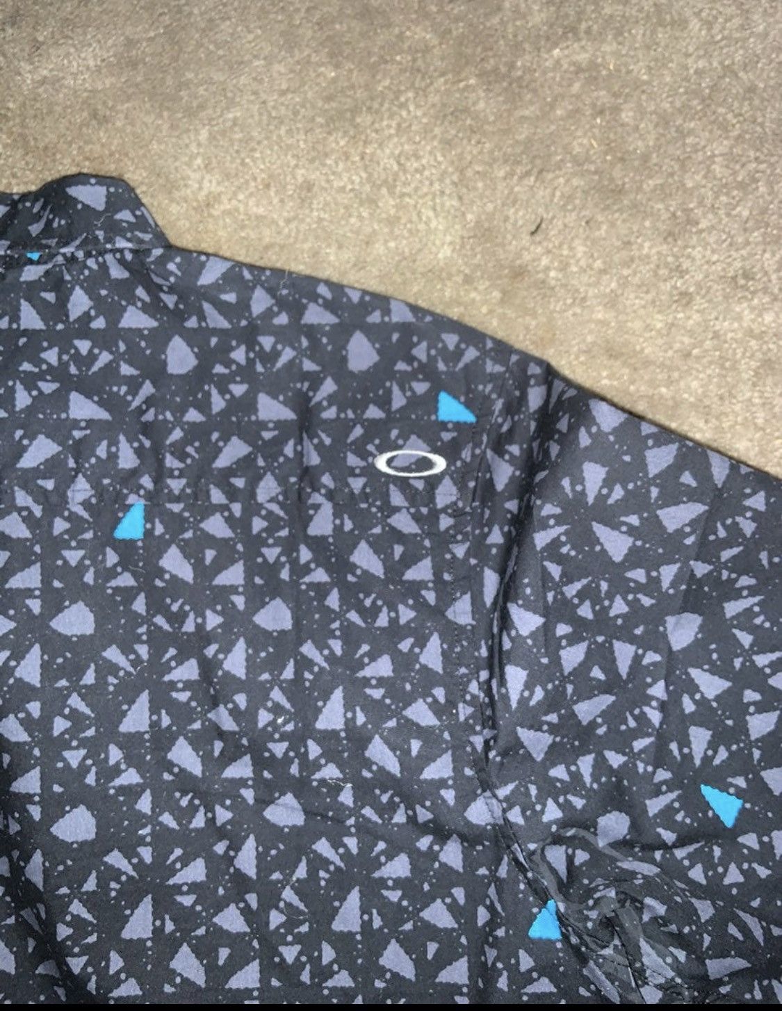 Oakley Oakley button short sleeve shirt sz M Size US M / EU 48-50 / 2 - 4 Thumbnail