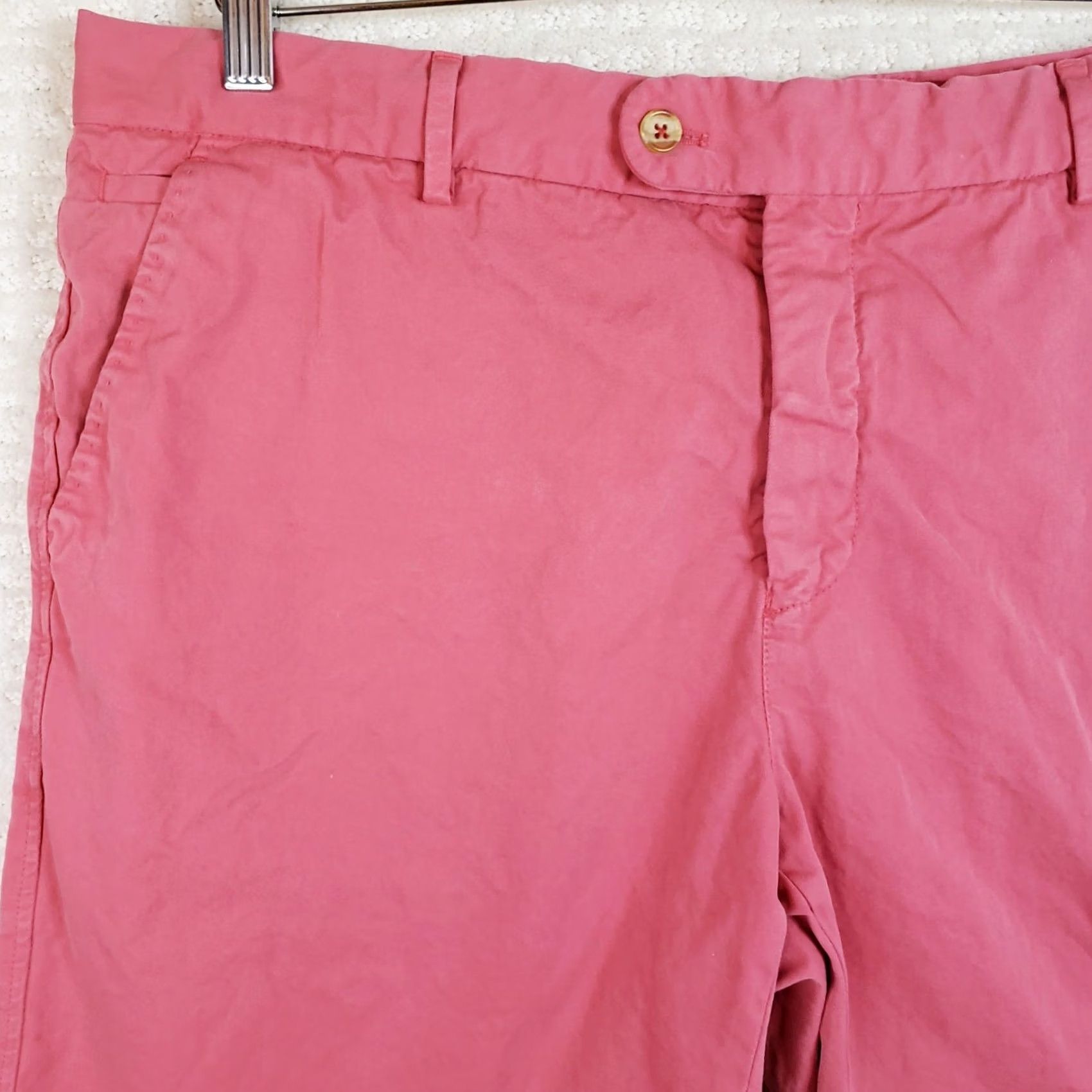 J.McLaughlin J. McLaughlin Shorts Mens 36 Nantucket Red Pink Golf Beach Resort Chino Flat Front Zip Pockets Classic Regular Cotton 10 In Inseam Size US 36 / EU 52 - 2 Thumbnail