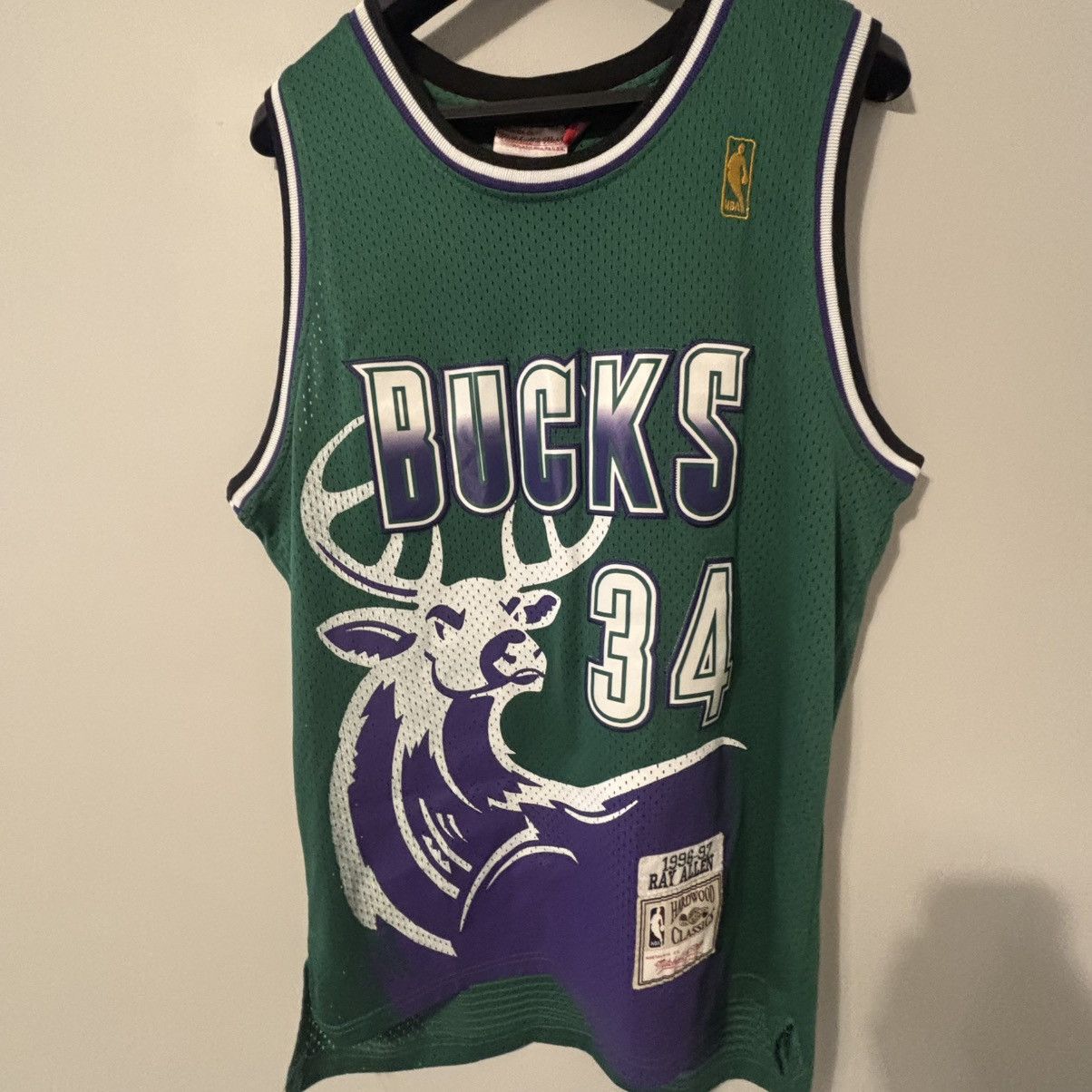 Mitchell & Ness Mitchell & Ness Milwaukee Bucks Ray Allen Hardwood Classics Size US S / EU 44-46 / 1 - 1 Thumbnail