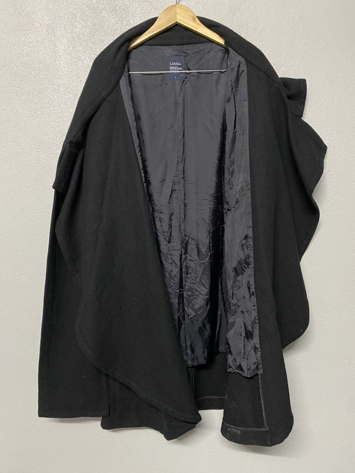 Yohji Yamamoto Limi-Feu by Yohjiyamamoyo asyhmetrical design wool jacket Size US S / EU 44-46 / 1 - 8 Thumbnail