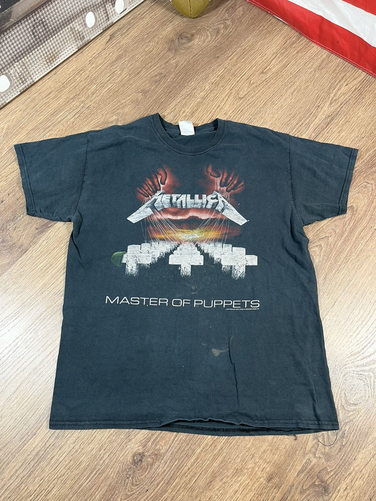 Band Tees Vintage Metallica “Master Of Puppets” T Shirt Size US L / EU 52-54 / 3 - 1 Thumbnail