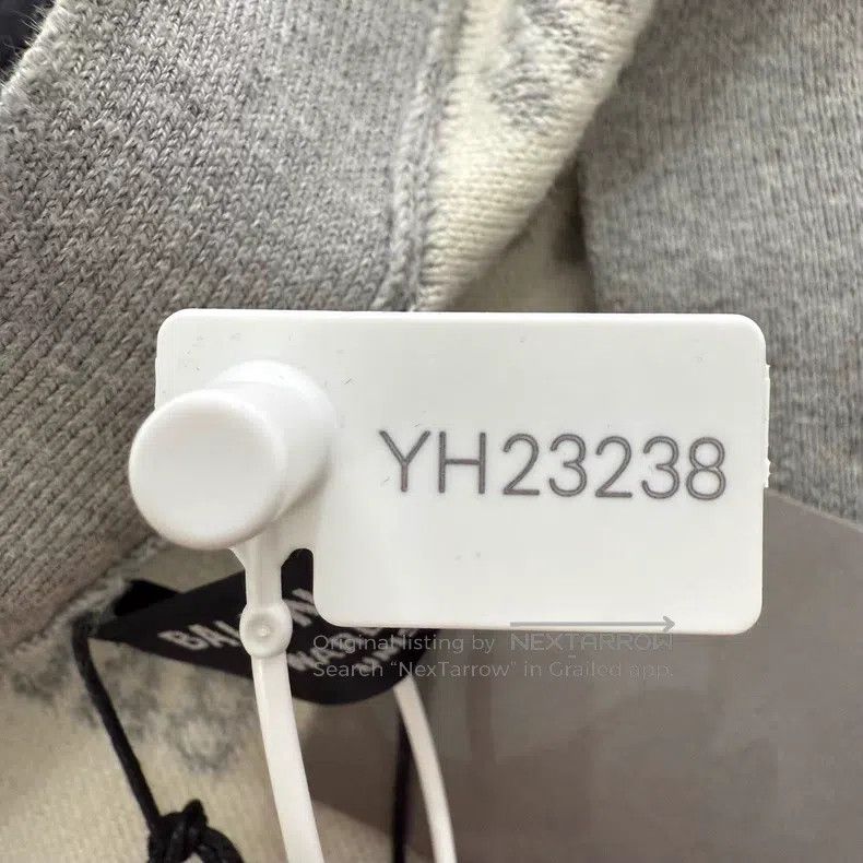 Balenciaga Balenciaga Letter Full-Print V-Neck Single-Breasted Long S Size US M / EU 48-50 / 2 - 7 Thumbnail