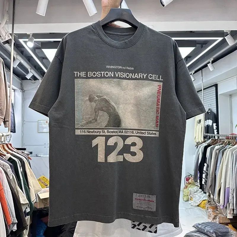 Japanese Brand × Vintage Retro Design Pneumatic Man TShirt Size US L / EU 52-54 / 3 - 1 Thumbnail