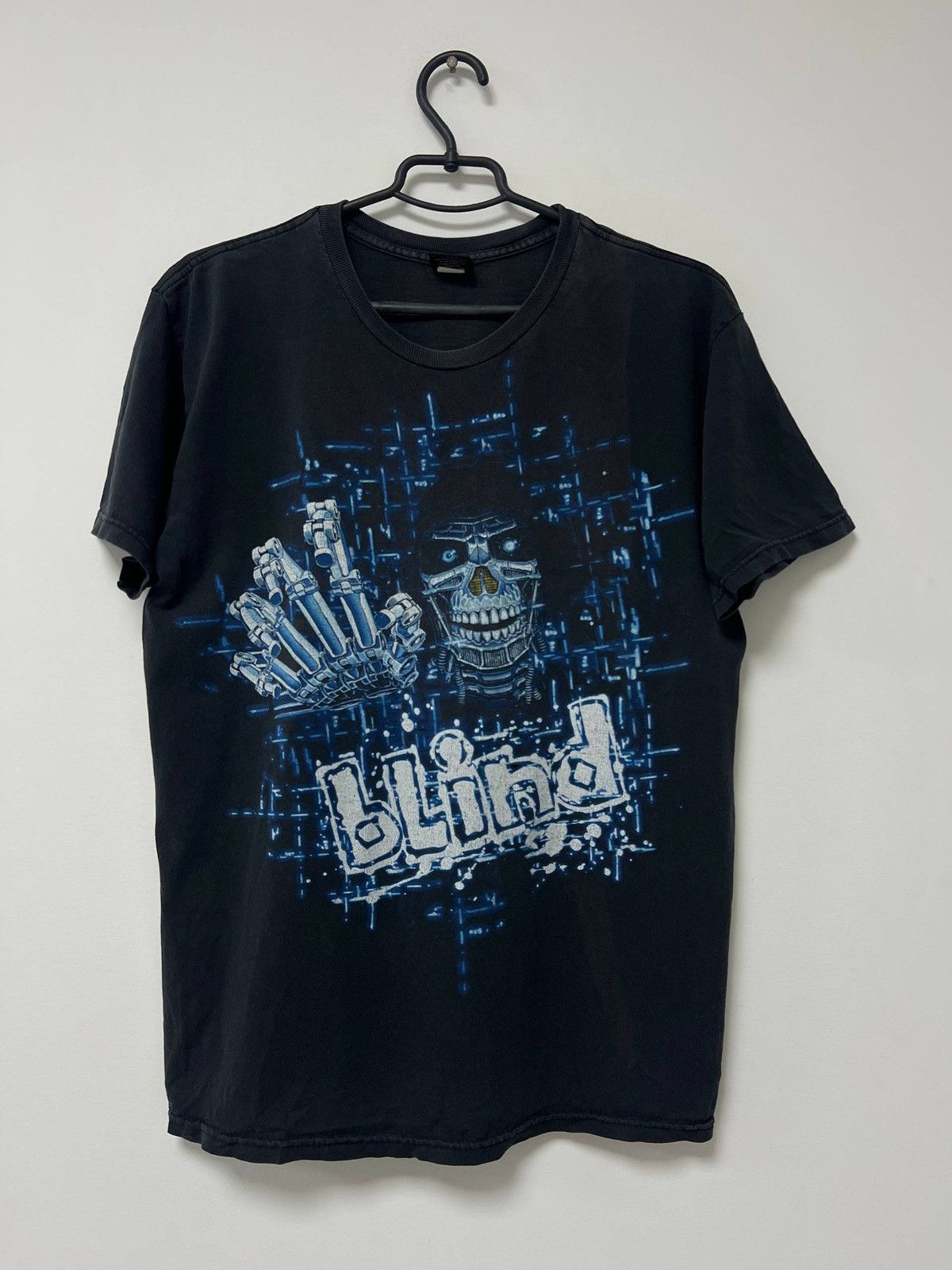 Blind Skateboards Vintage 90's Blind Skateboarding T shirt Sk8 Overprint M-L Size US L / EU 52-54 / 3 - 1 Thumbnail