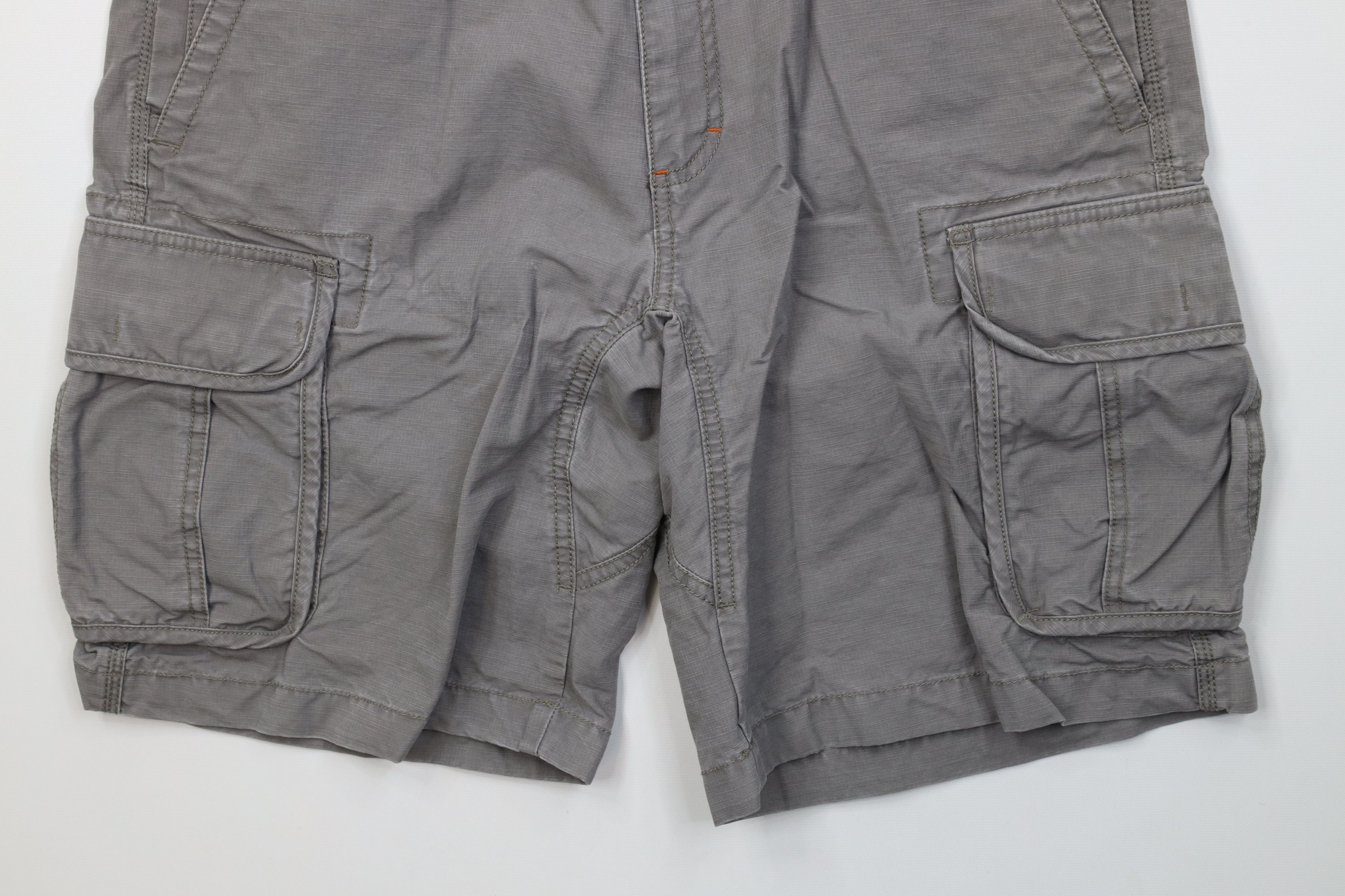 L.L. Bean Vintage LL Bean Heavyweight Trekking Cargo Shorts Cotton Size US 34 / EU 50 - 4 Thumbnail