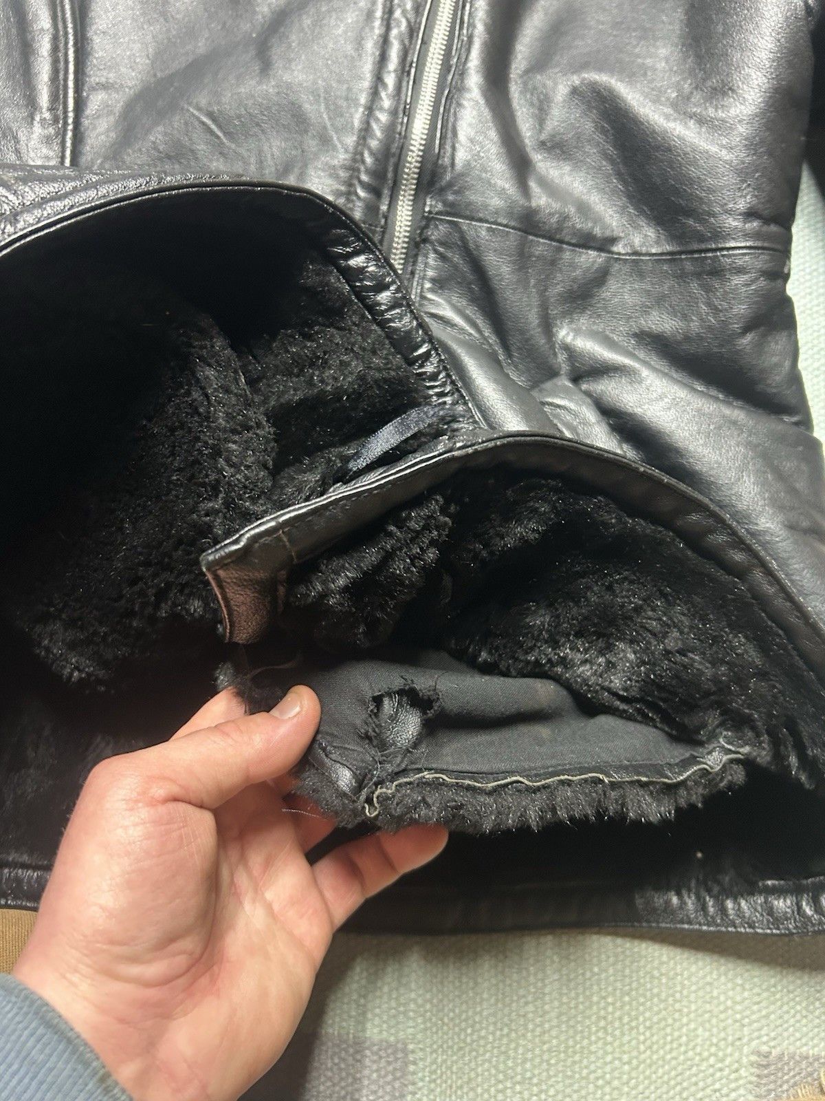 Vintage Vtg Wilson’s hooded leather jacket faux fur motorcycle L Size US L / EU 52-54 / 3 - 3 Thumbnail