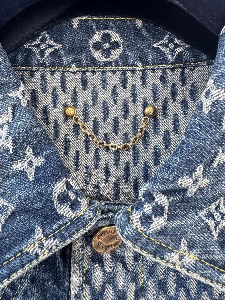 Louis Vuitton Louis Vuitton Nigo blue patchwork floral logo denim jacket Size US M / EU 48-50 / 2 - 5 Thumbnail