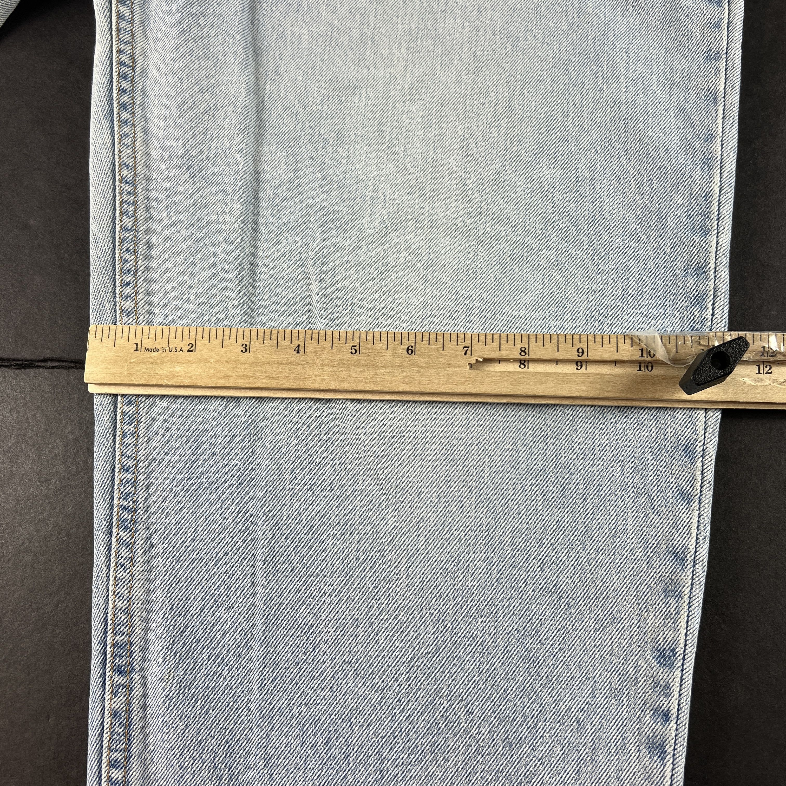Levi's × Vintage Y2K Levi's Jeans 560 Loose Tapered Light Blue Faded Denim Size US 35 - 19 Thumbnail