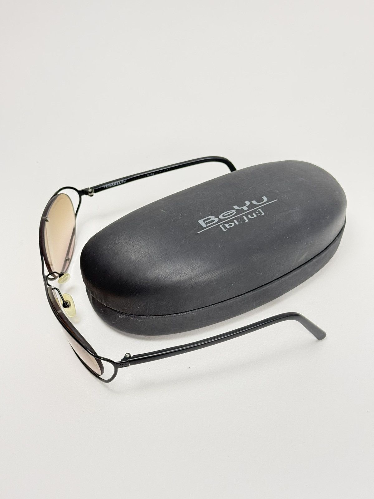 Chanel VINTAGE CHANEL SUNGLASSES Size ONE SIZE - 7 Thumbnail