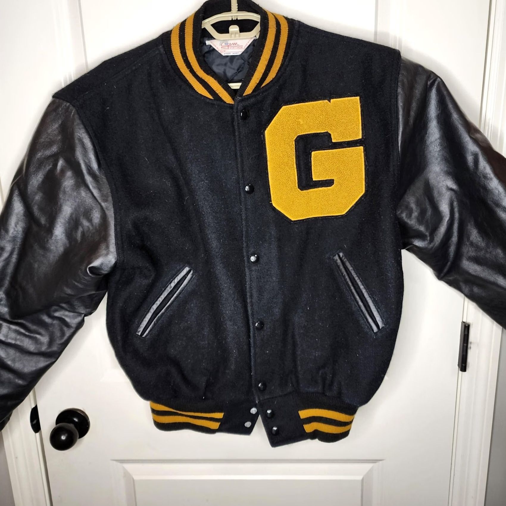 Salem Sportswear Gem Sportswear Jacket Mens XL Black Varsity Leather Sleeves Lined Gold G Patch Limited Detail Size US XL / EU 56 / 4 - 2 Thumbnail