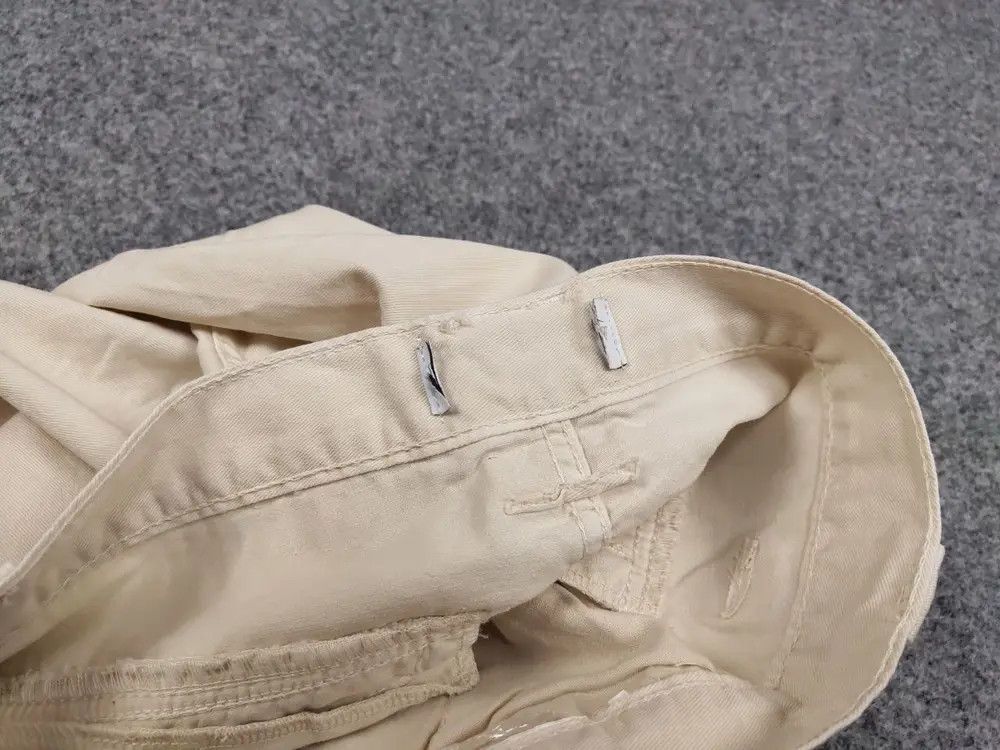 Japanese Brand Vintage 90's Japanese Baggy Beige Multi Pocket Cargo Pants Size US 31 - 8 Thumbnail