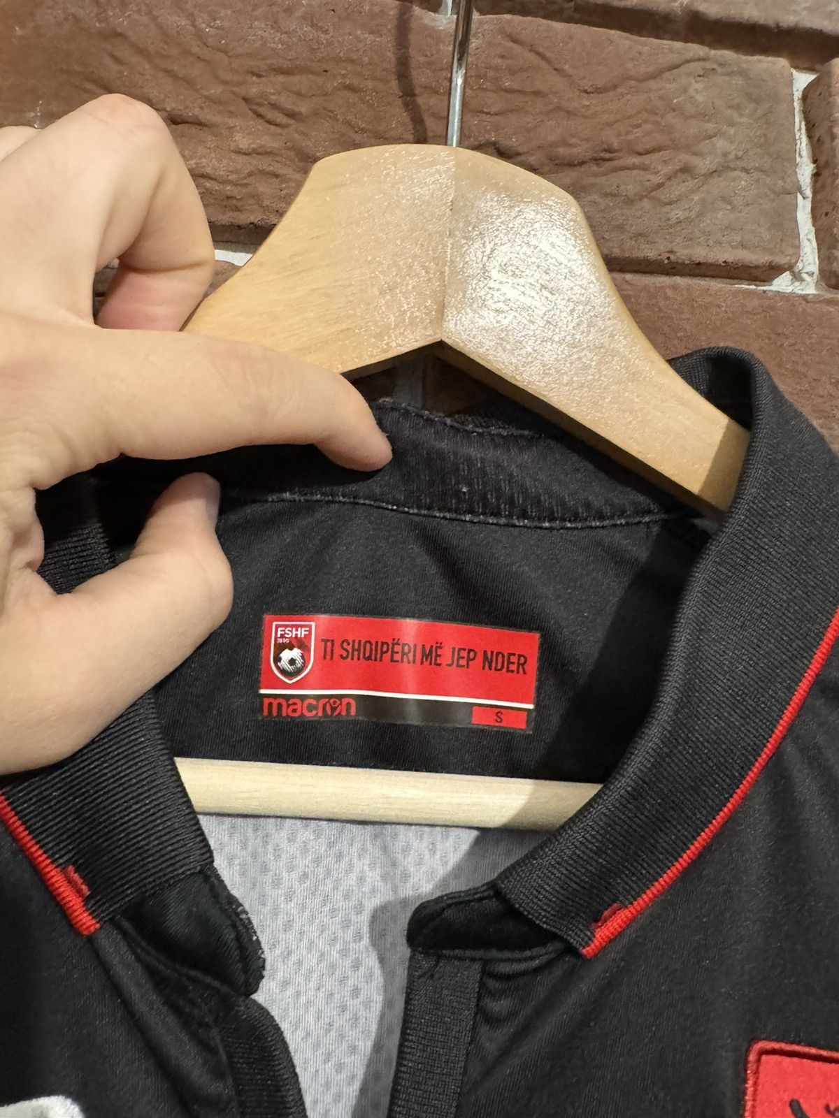 Macron Rare 2018-2019 Macron Albania Small 00s Jersey Soccer Kit S Size US S / EU 44-46 / 1 - 4 Thumbnail