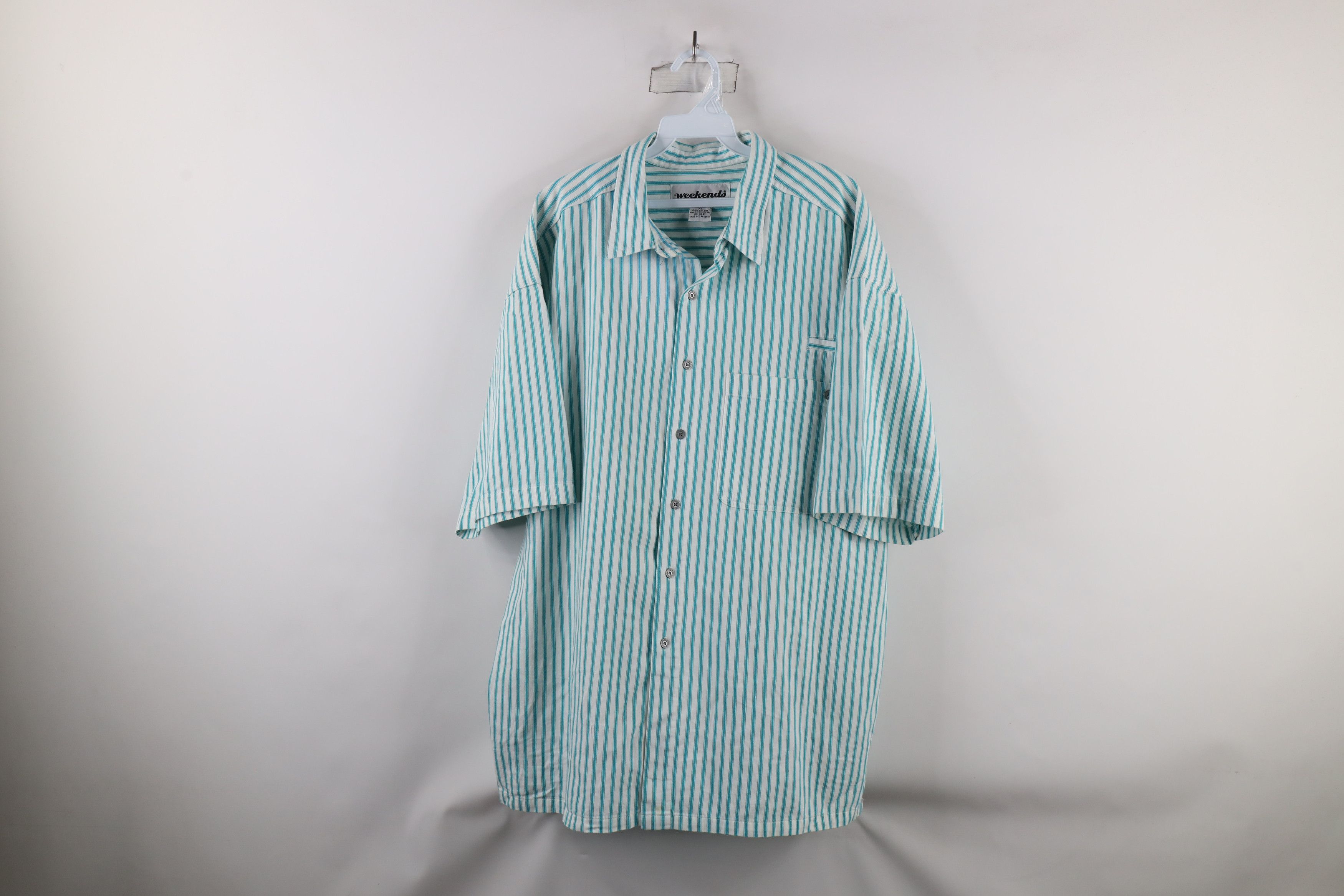 Vintage Vintage 90s Streetwear Short Sleeve Collared Button Shirt Size US XL / EU 56 / 4 - 1 Thumbnail