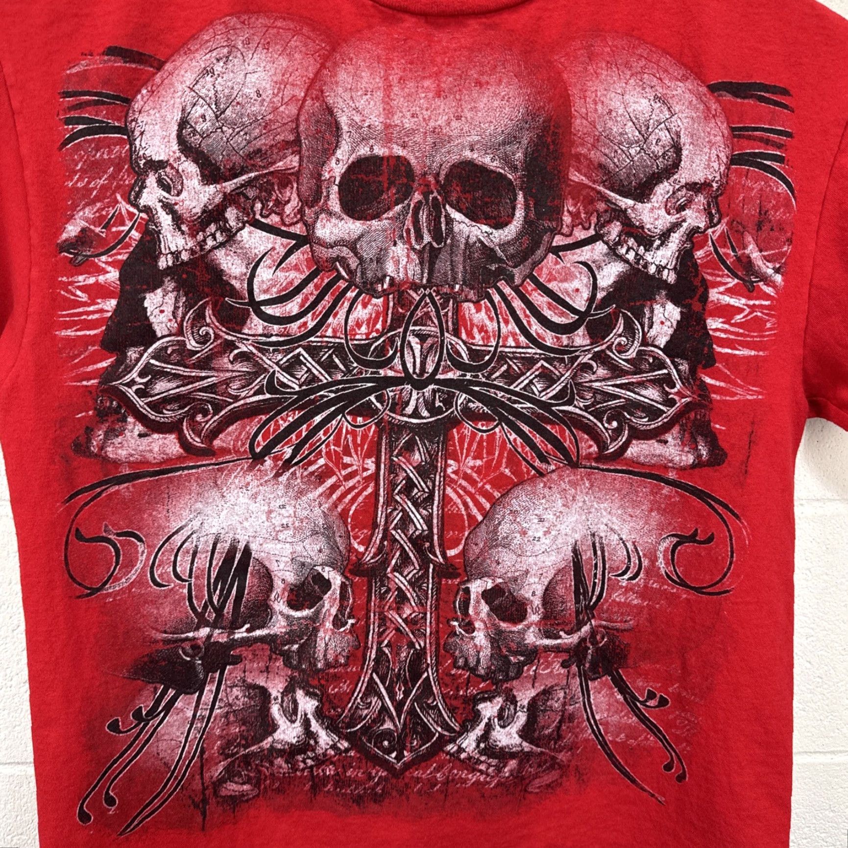 Vintage VINTAGE MMA Elite T Shirt Large Red Cotton Graphic Print Skull Cross Grunge Gothic 90s Y2K Men Mens Size US L / EU 52-54 / 3 - 2 Thumbnail