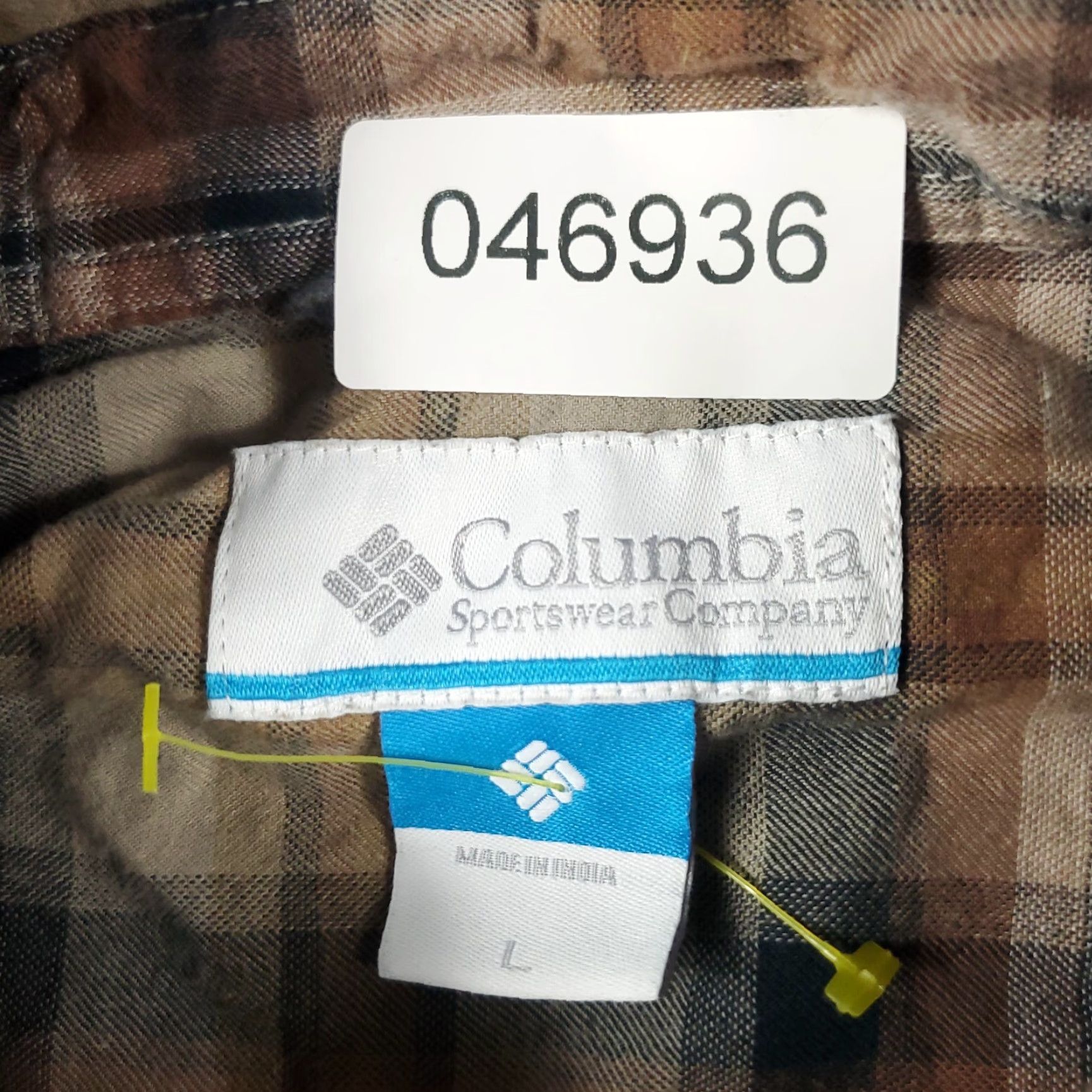 Vintage Columbia Mens Shirt Size L Brown Plaid Button-Up Long Sleeve Casual Dressy Modern Preppy Collected American Classic Size US L / EU 52-54 / 3 - 6 Thumbnail