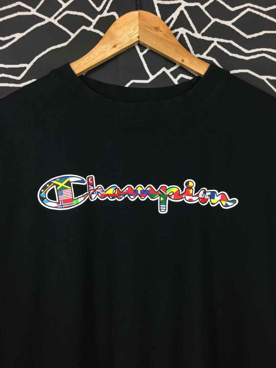 Champion × Vintage Champion Athleticwear Flag Of The World Script Tee Size US XXL / EU 58 / 5 - 3 Thumbnail
