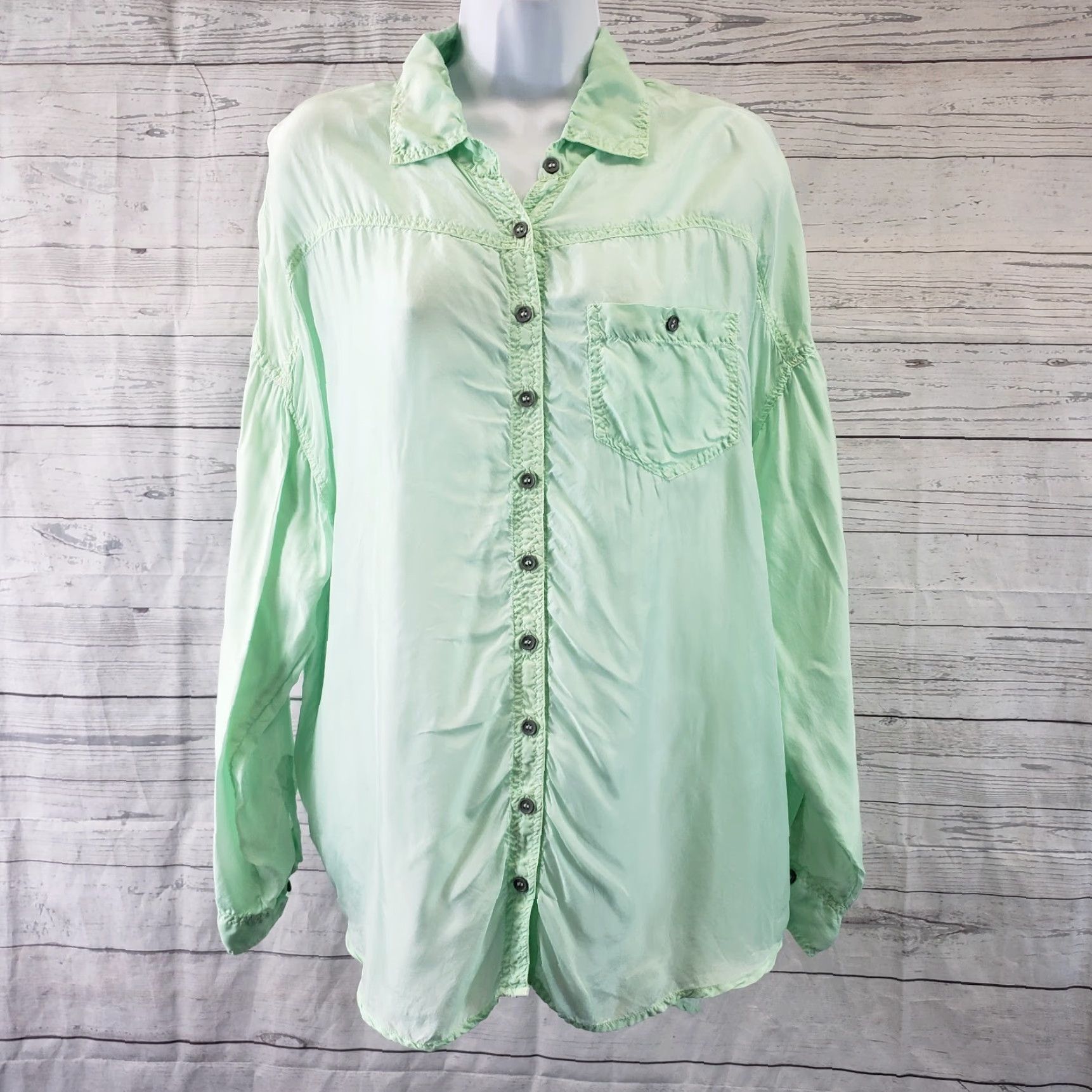 Vintage Pete & Greta Womens Button-Up Shirt Sz Small Solid Green Long Sleeve Front Cupro Size S / US 4 / IT 40 - 2 Thumbnail