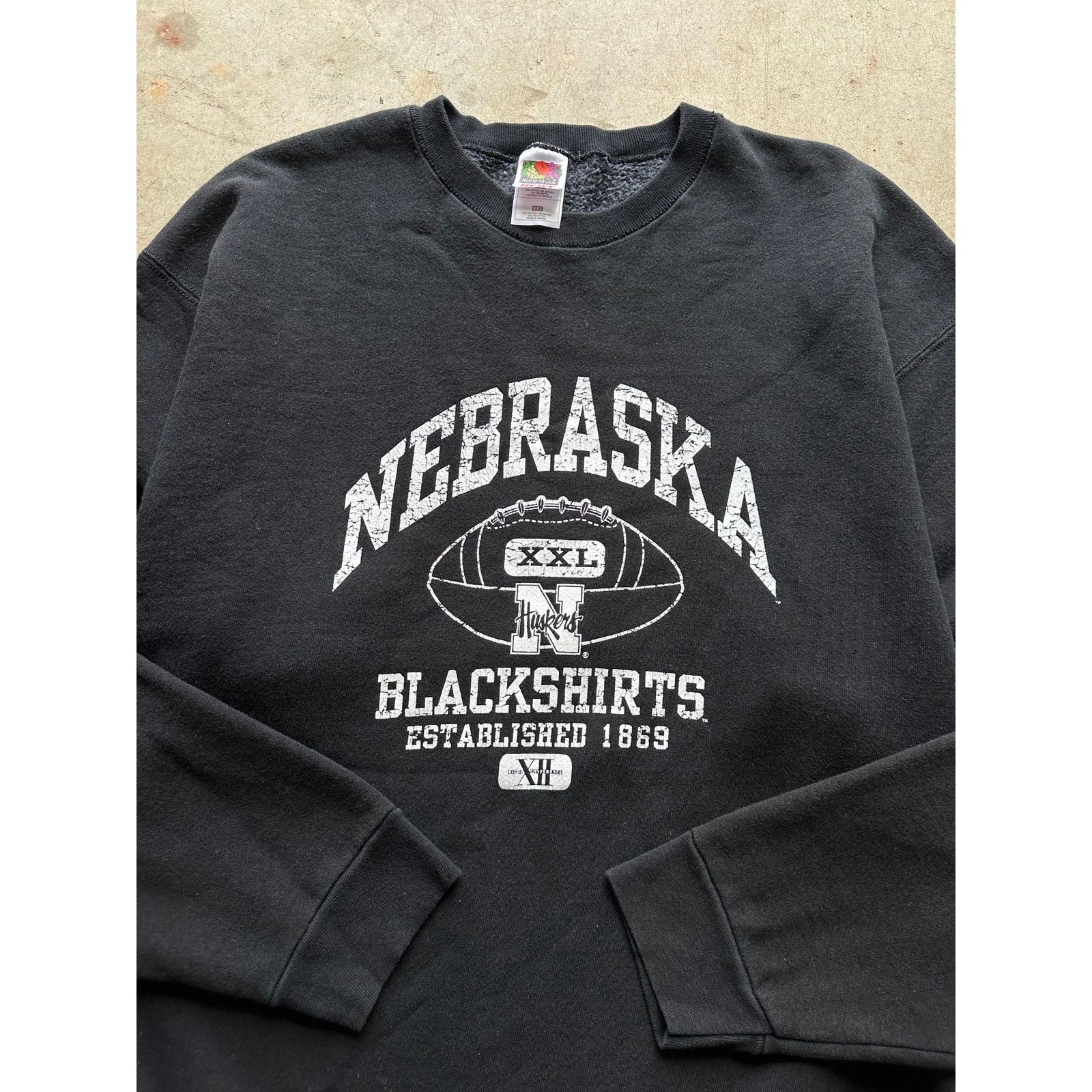 Fruit Of The Loom × Vintage Vintage Nebraska Cornhuskers Blackshirts 90s Sweatshirt 2XL Size US XXL / EU 58 / 5 - 2 Thumbnail