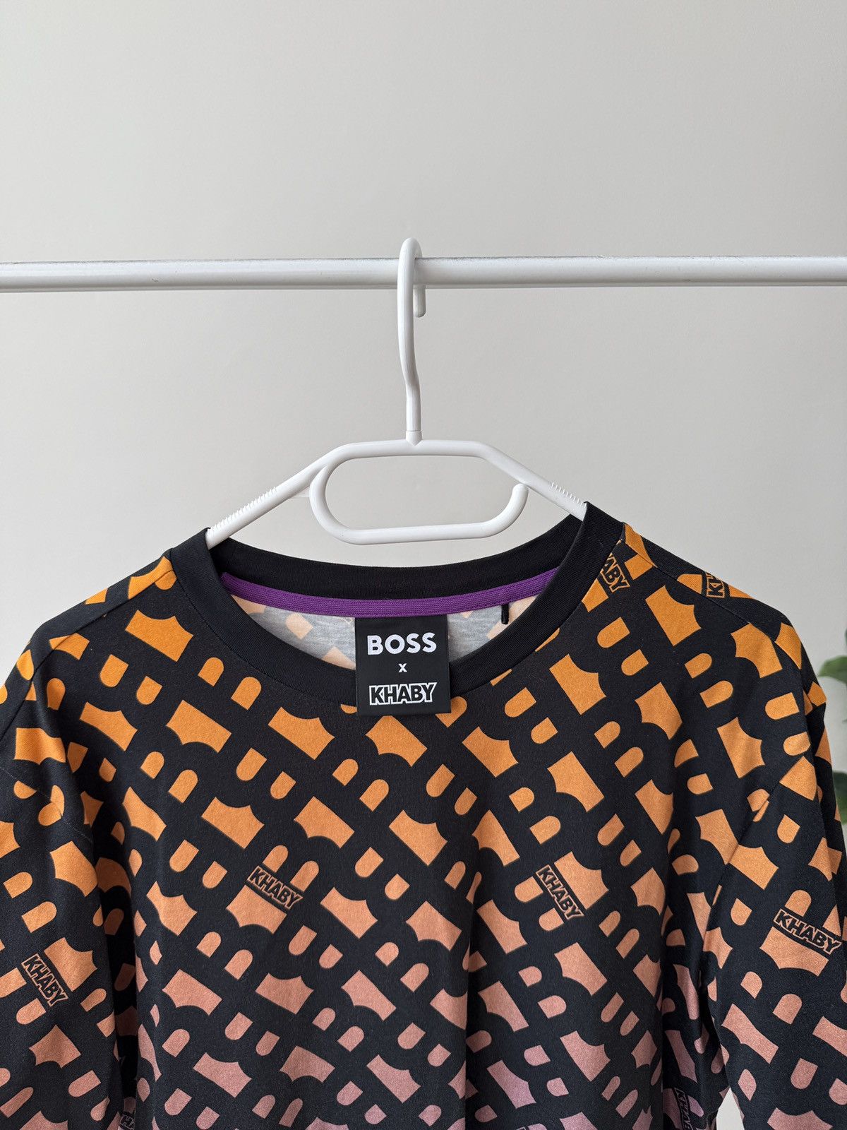 Hugo Boss Hugo Boss x Khaby Mens T Shirt Graphic Print Size US M / EU 48-50 / 2 - 7 Thumbnail