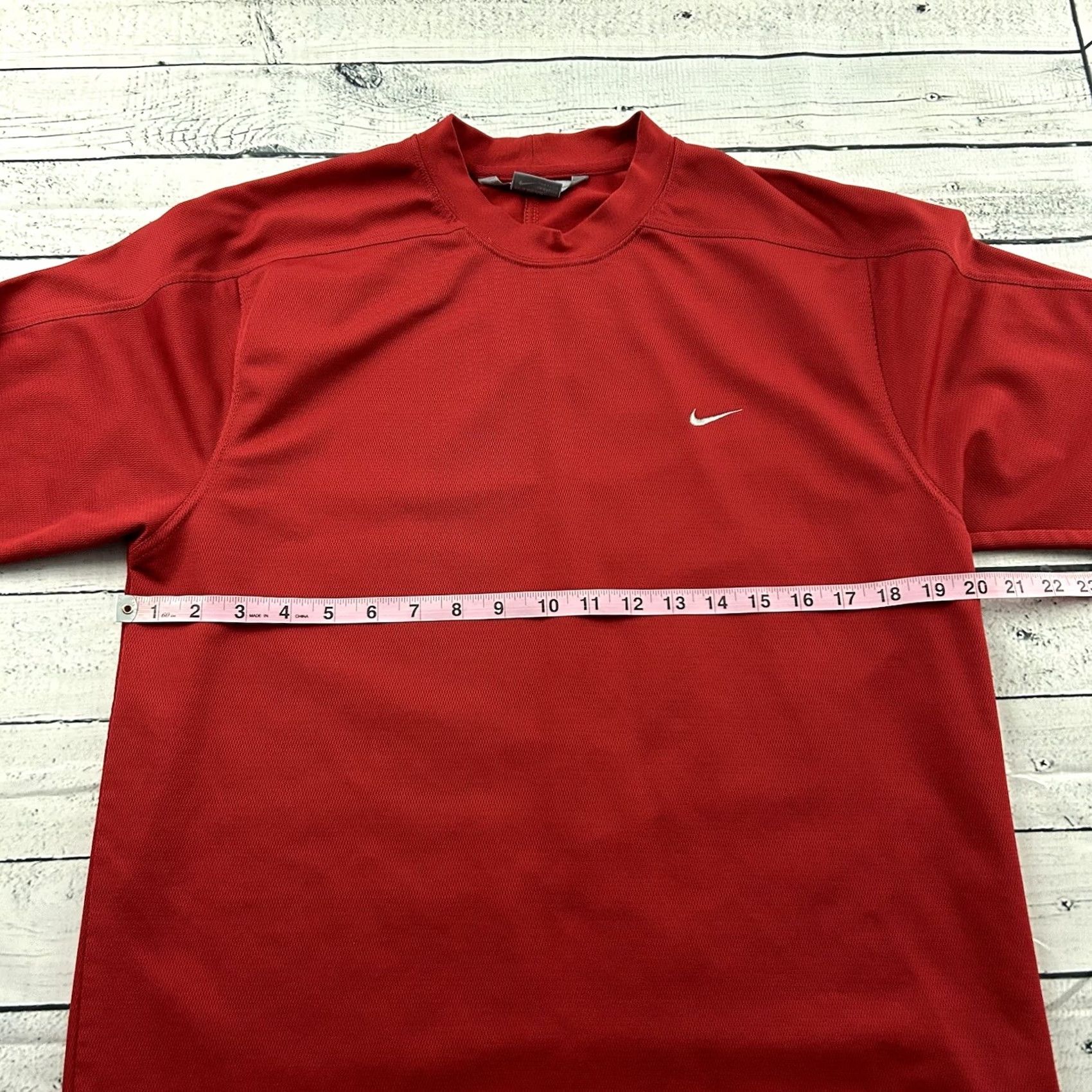 Nike Vintage Nike Essential Check Long Sleeve Poly Athletic Shirt Mens M Red Size US M / EU 48-50 / 2 - 2 Thumbnail