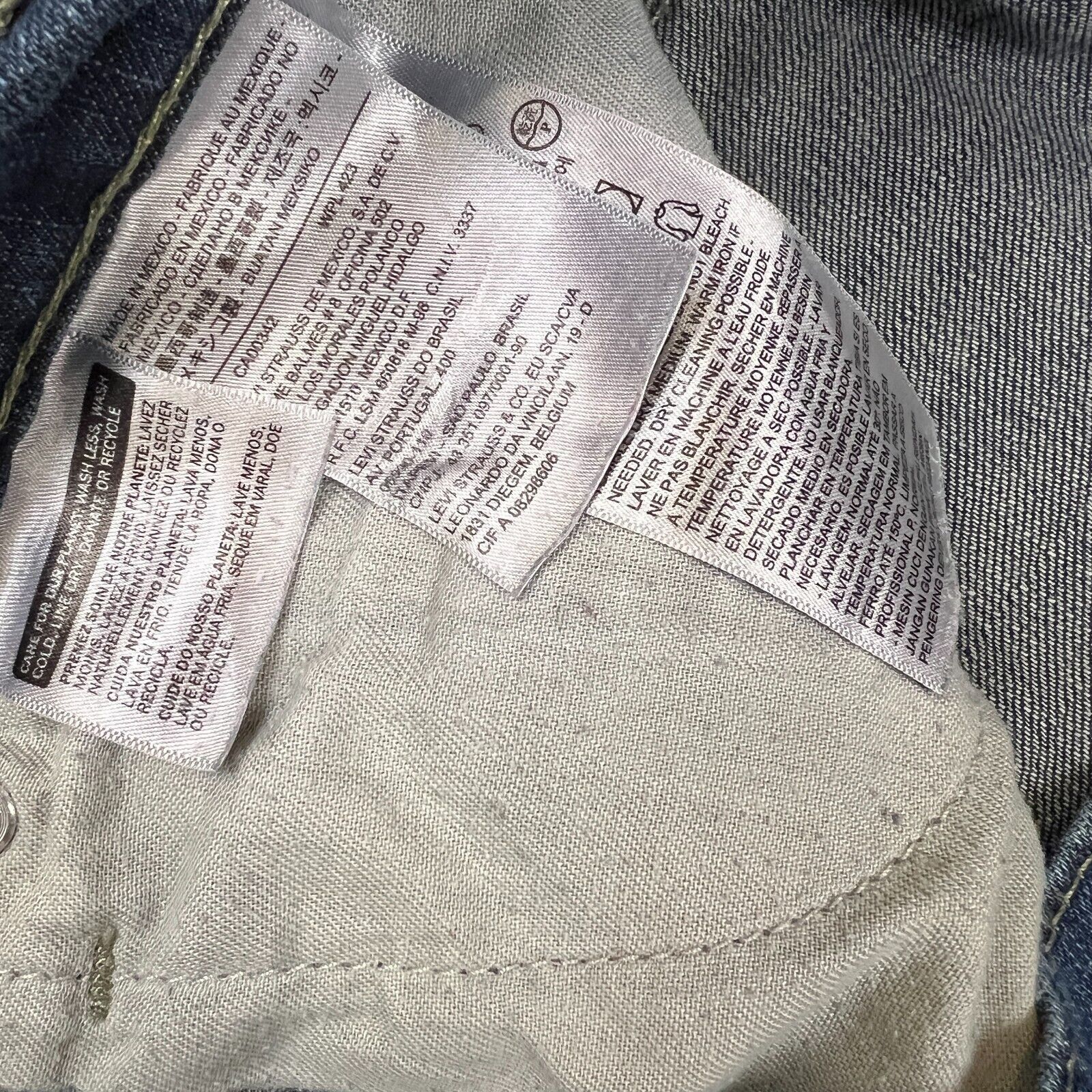 Levi's × Vintage Levi's 511 Jeans 33x32 Slim Medium Wash American Denim Pants Size US 33 - 10 Thumbnail
