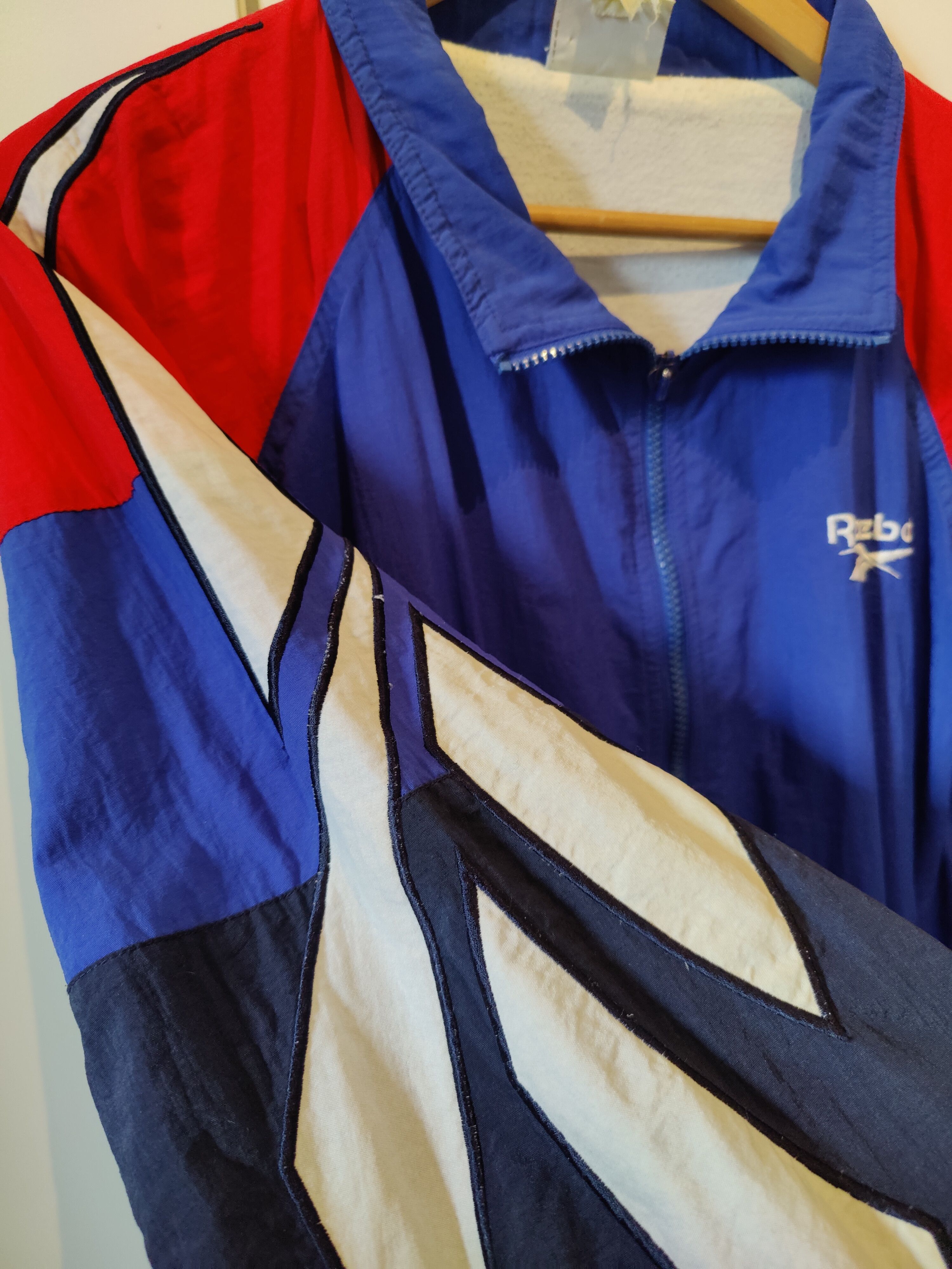 Reebok Vibtage Reebok Windbreaker Jacket Size US L / EU 52-54 / 3 - 3 Thumbnail