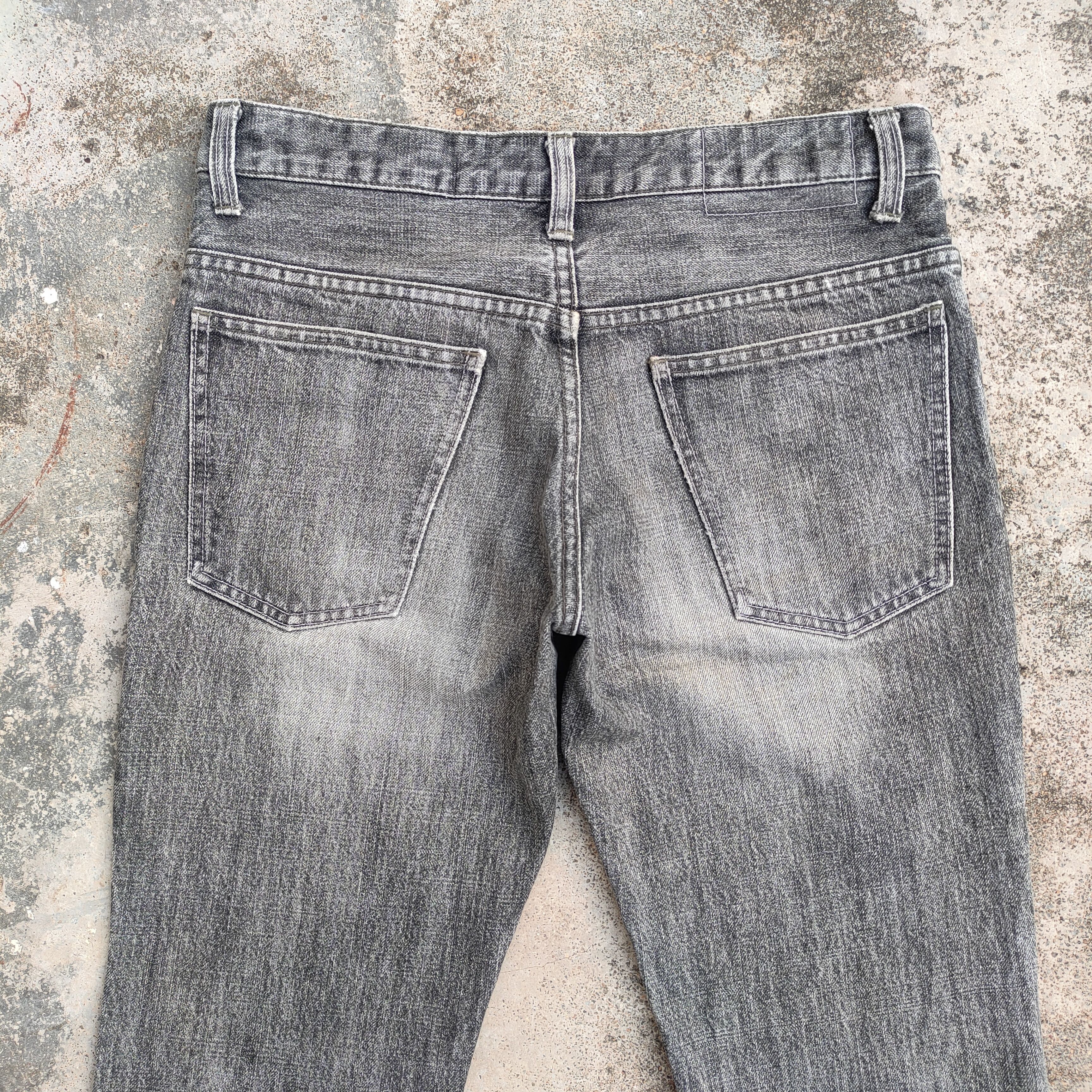 Japanese Brand VINTAGE AGELESS BLACK FLARE RIPPED JEANS DENIM PANTS Size US 31 - 8 Thumbnail
