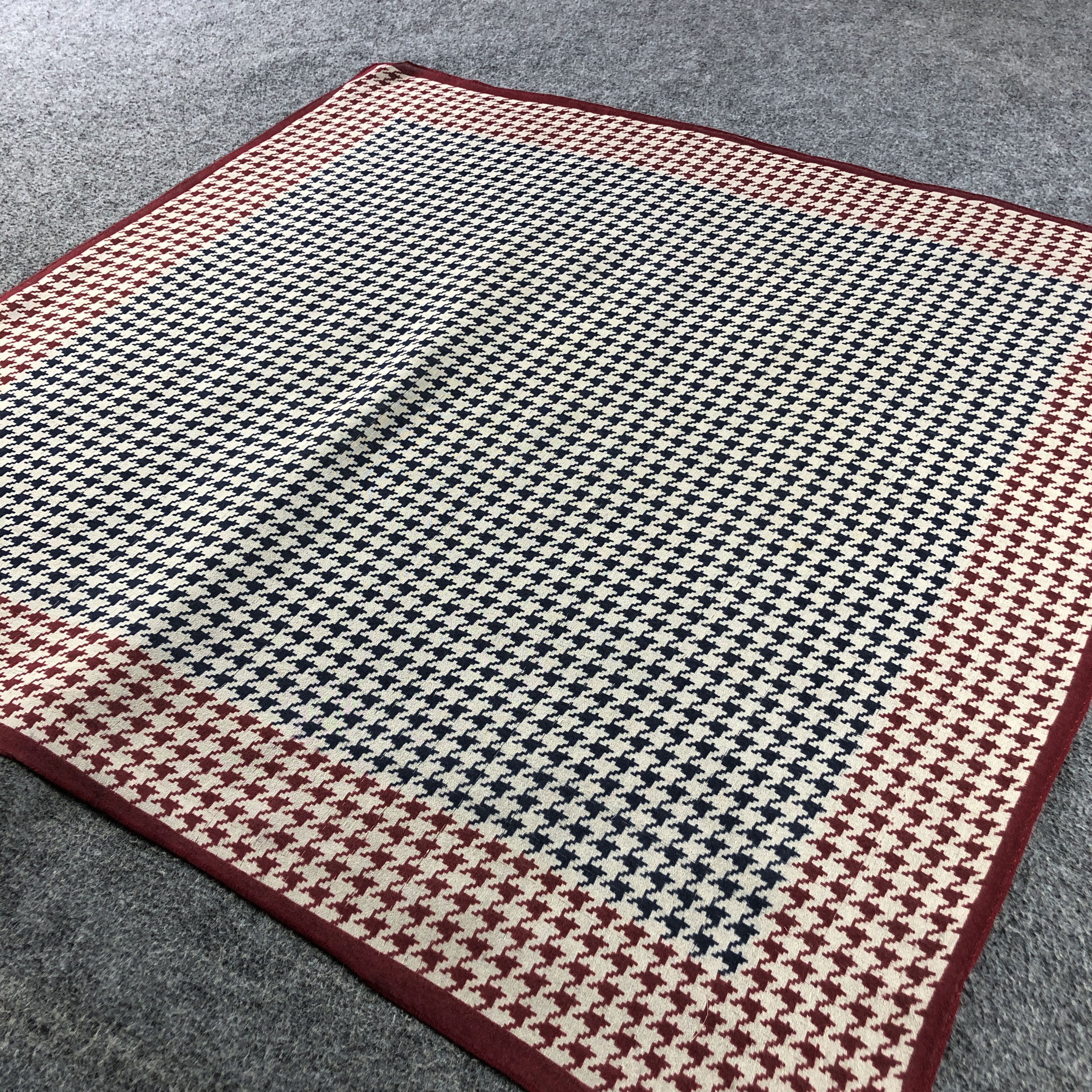 Belvedere Vintage Belvedere Houndstooth Silk Scarf M1340 Size ONE SIZE - 3 Thumbnail