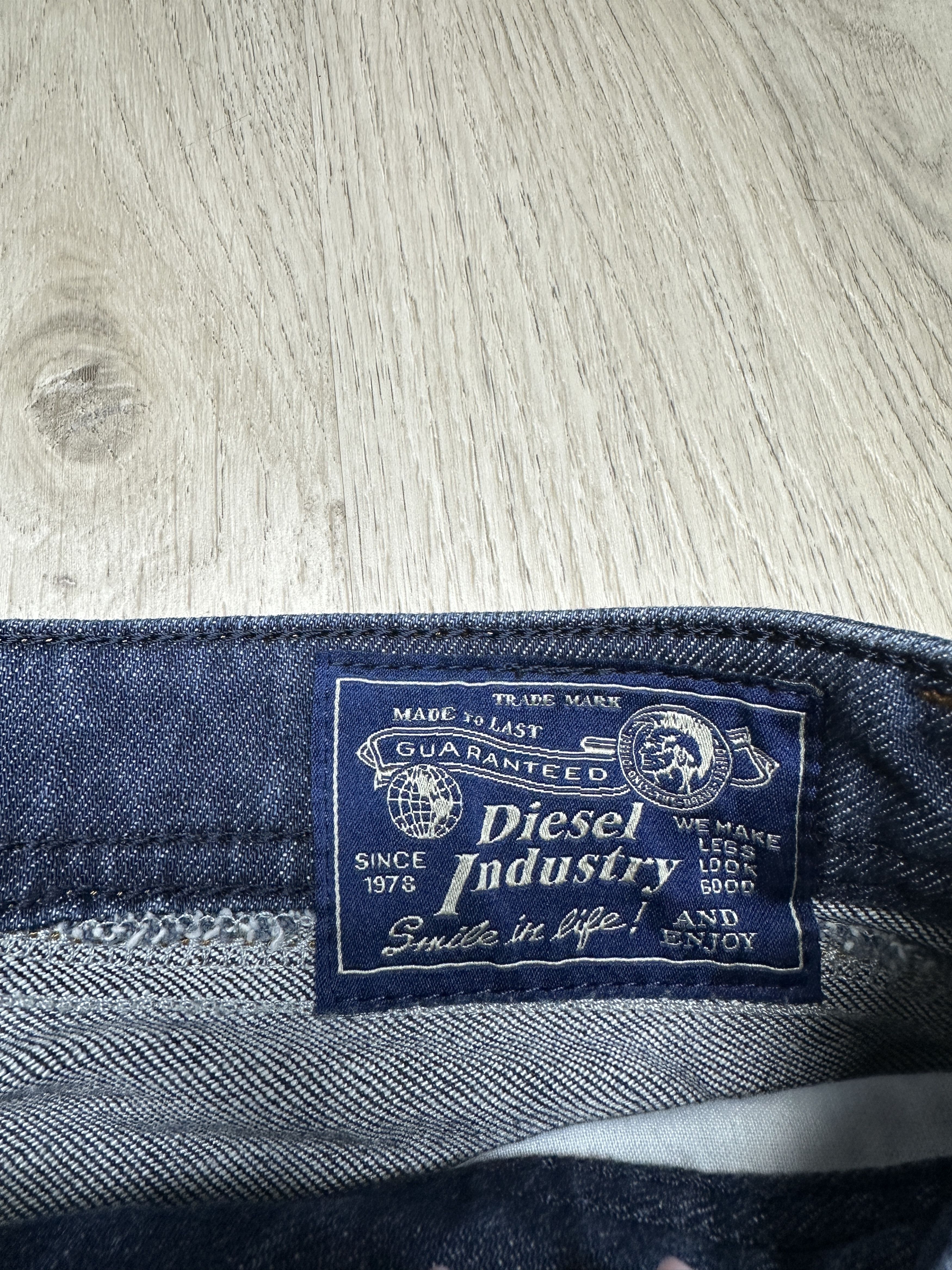 Diesel Diesel Vintage Mens Denim Shorts Size US 31 - 3 Thumbnail