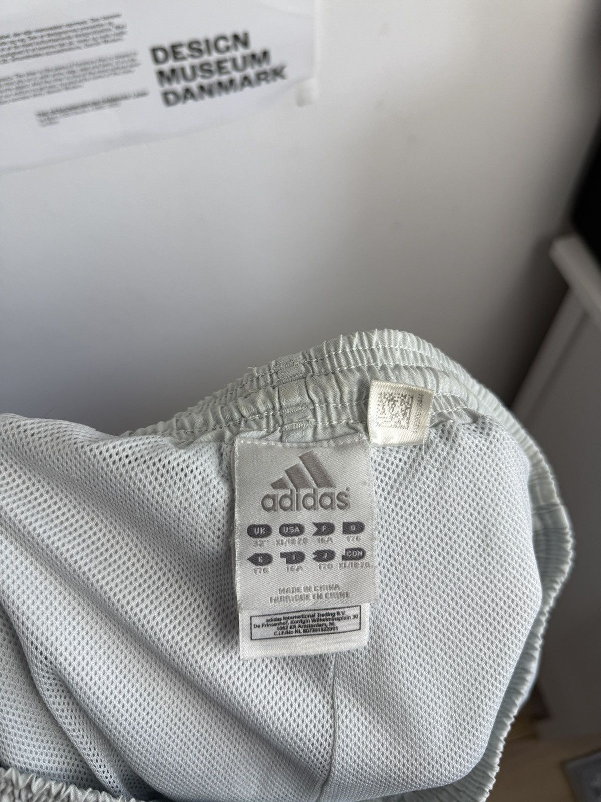 Adidas Vintage 90s Adidas babyblue shorts XS blockcore gym running Size US 30 / EU 46 - 5 Thumbnail