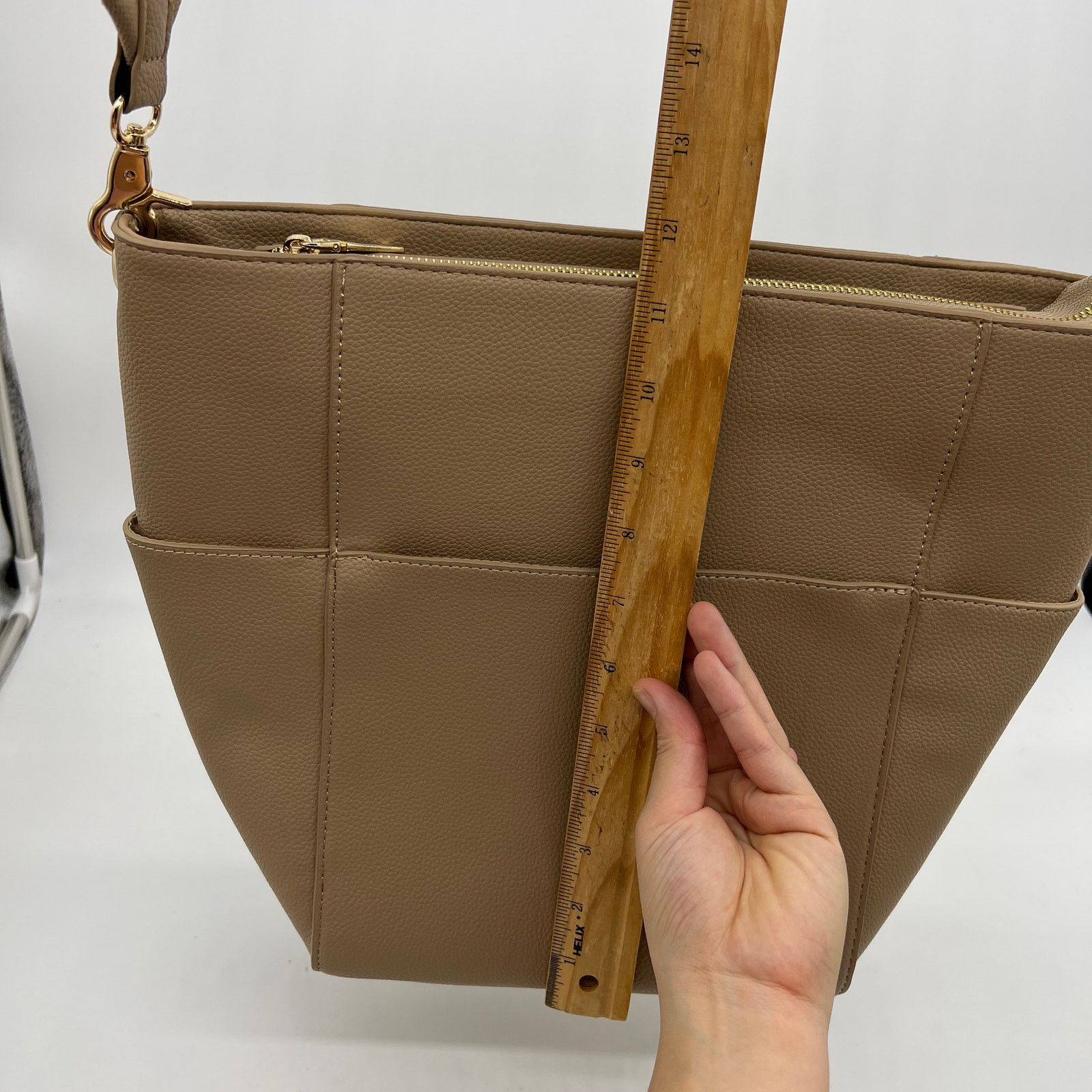 Other Amy Stran x AHDORNED Faux Leather Bucket Bag Mushroom Brown Size ONE SIZE - 8 Thumbnail