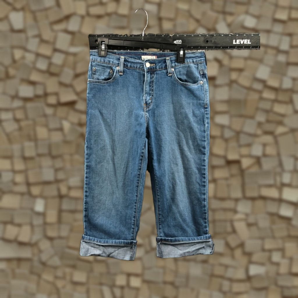 Levi's Levi's 515 Capri Jeans Size 8 Womens Medium Wash Blue Regular 5-Pocket Denim Cotton Belt Loops Mens Womens Boys Girls Size 30" / US 8 / IT 44 - 1 Thumbnail