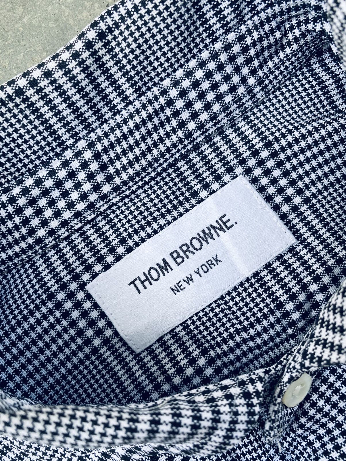 Thom Browne Thom Browne New York Button Ups Long Sleeve Size M / US 6-8 / IT 42-44 - 5 Thumbnail