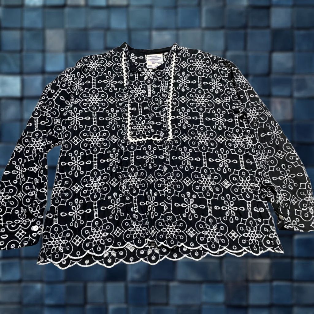 Baum und Pferdgarten Baum und Pferdgarten Shirt Womens sz 40 L/S Black Geometric Organic Cotton Blouse V-Neck Size S / US 4 / IT 40 - 1 Thumbnail