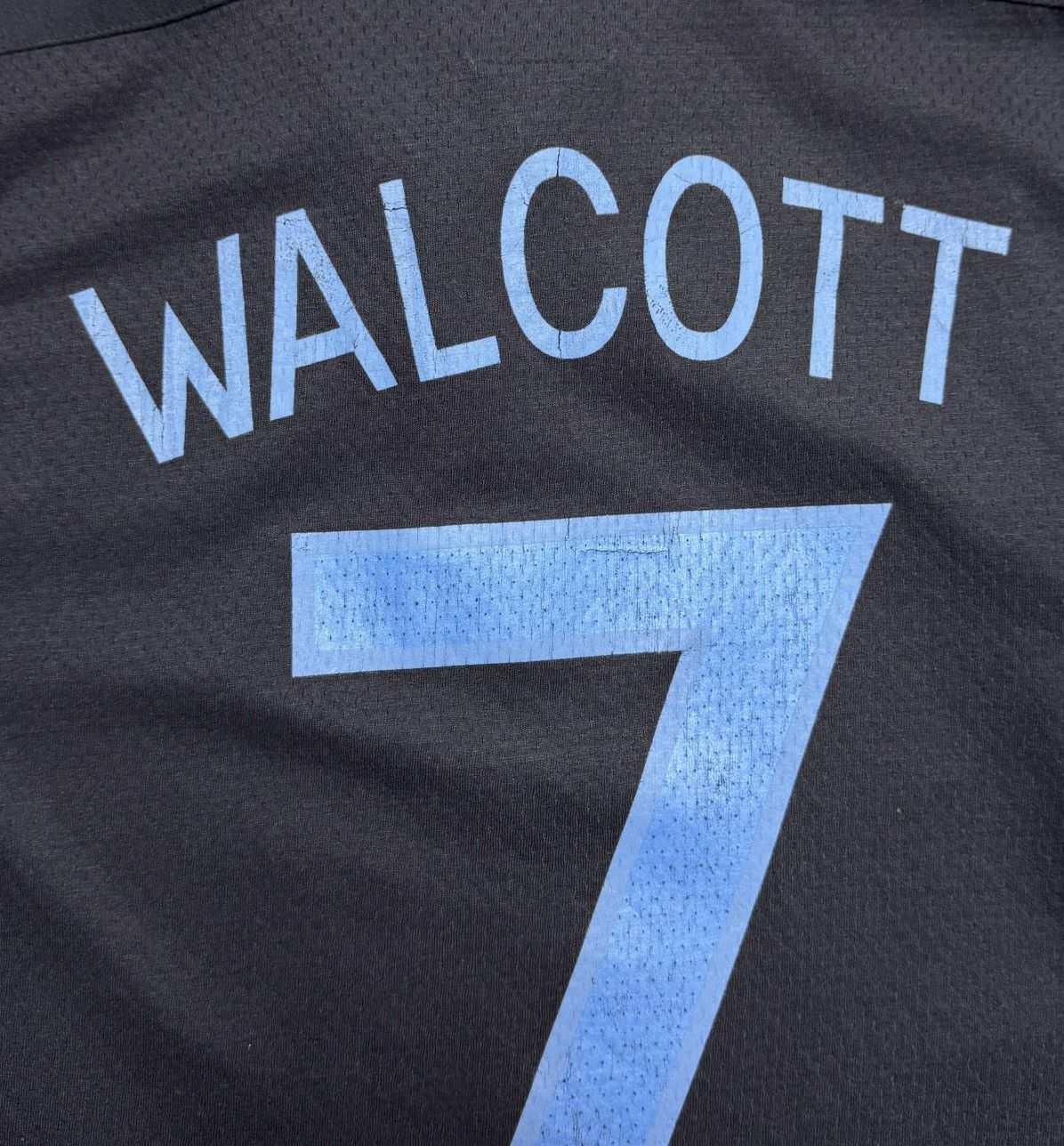 Umbro England 2012 2013 Away Shirt Soccer Jersey Umbro #7 Walcott Size US S / EU 44-46 / 1 - 11 Thumbnail
