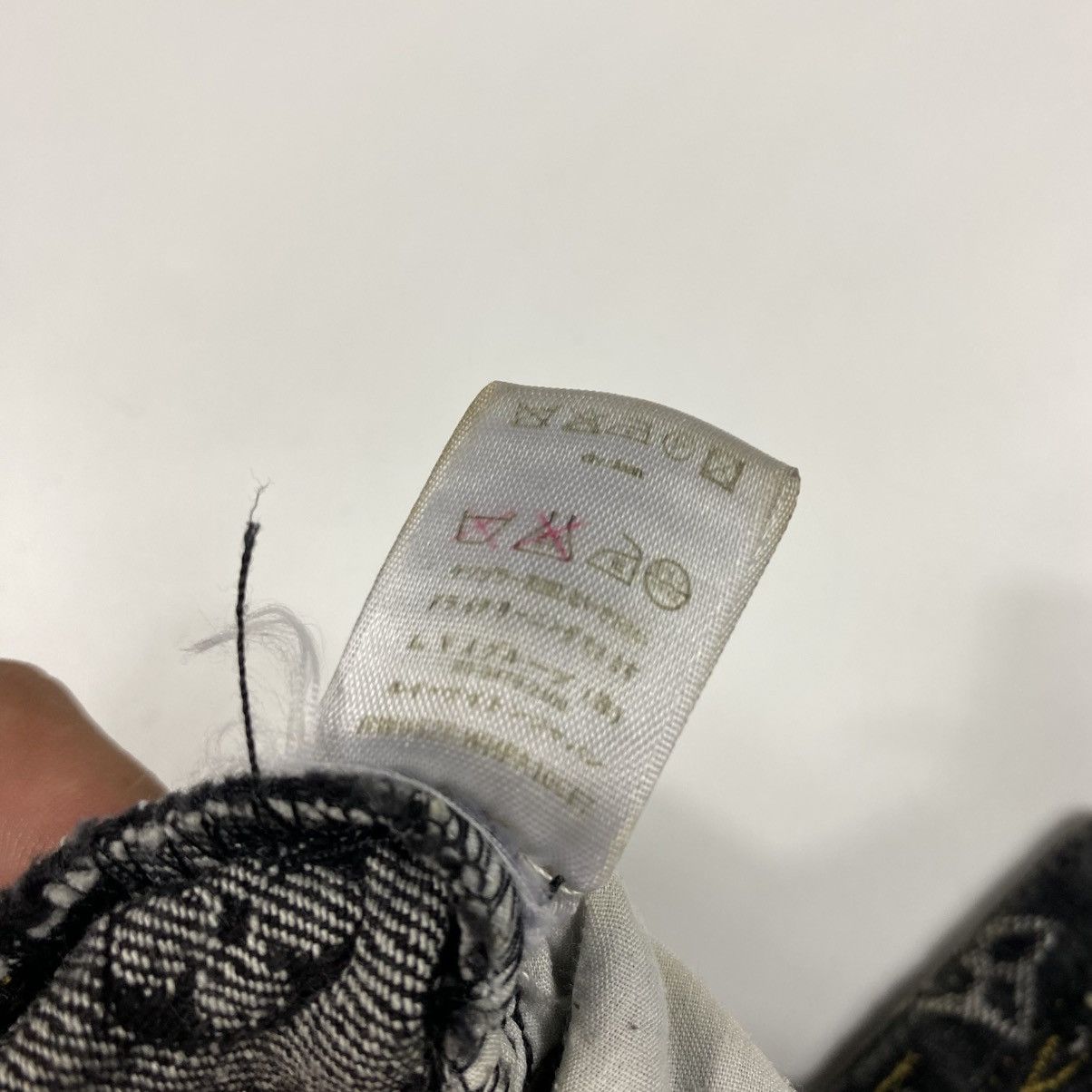 Louis Vuitton Louis Vuitton - Monogram Mini Denim Short Size 28" / US 6 / IT 42 - 10 Thumbnail