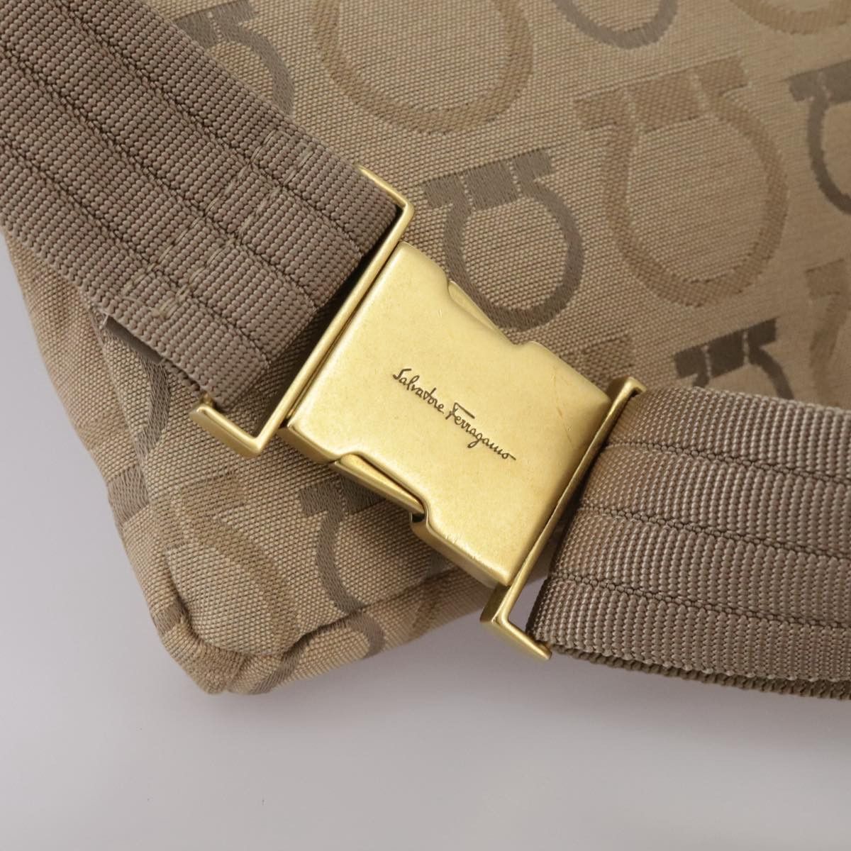 Salvatore Ferragamo Salvatore Ferragamo Waist Bag Canvas Beige Size ONE SIZE - 7 Thumbnail