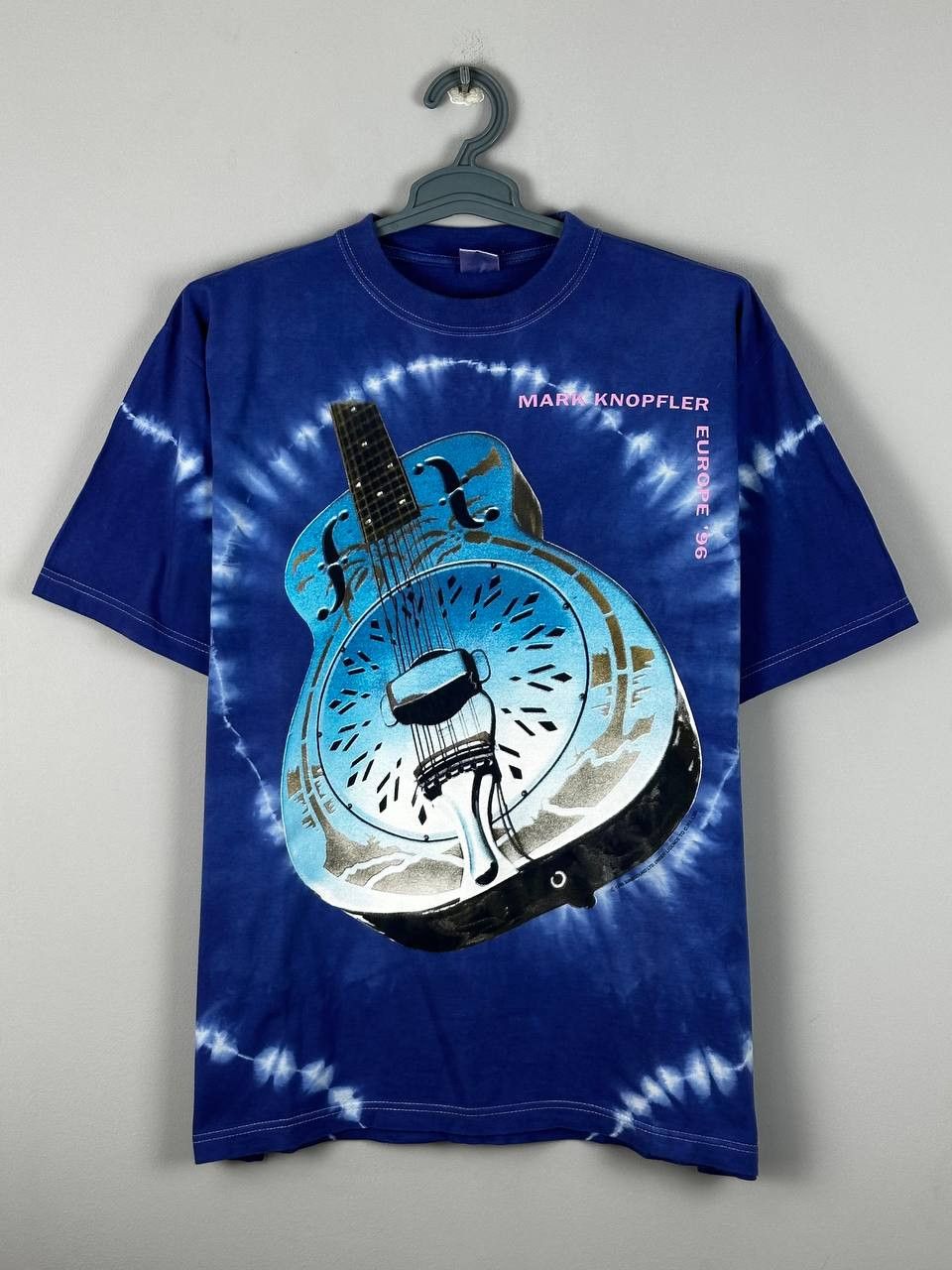 Band Tees 90s Vintage 1996 Mark Knopfler Dire Straits Tour Tee T-Shirt Size US XL / EU 56 / 4 - 1 Thumbnail