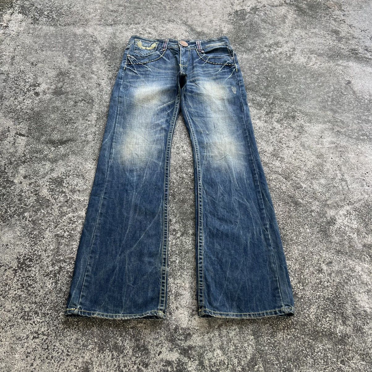 Japanese Brand “RED PEPPER” DISTRESS/FADED BLUE JEANS Size US 30 / EU 46 - 2 Thumbnail