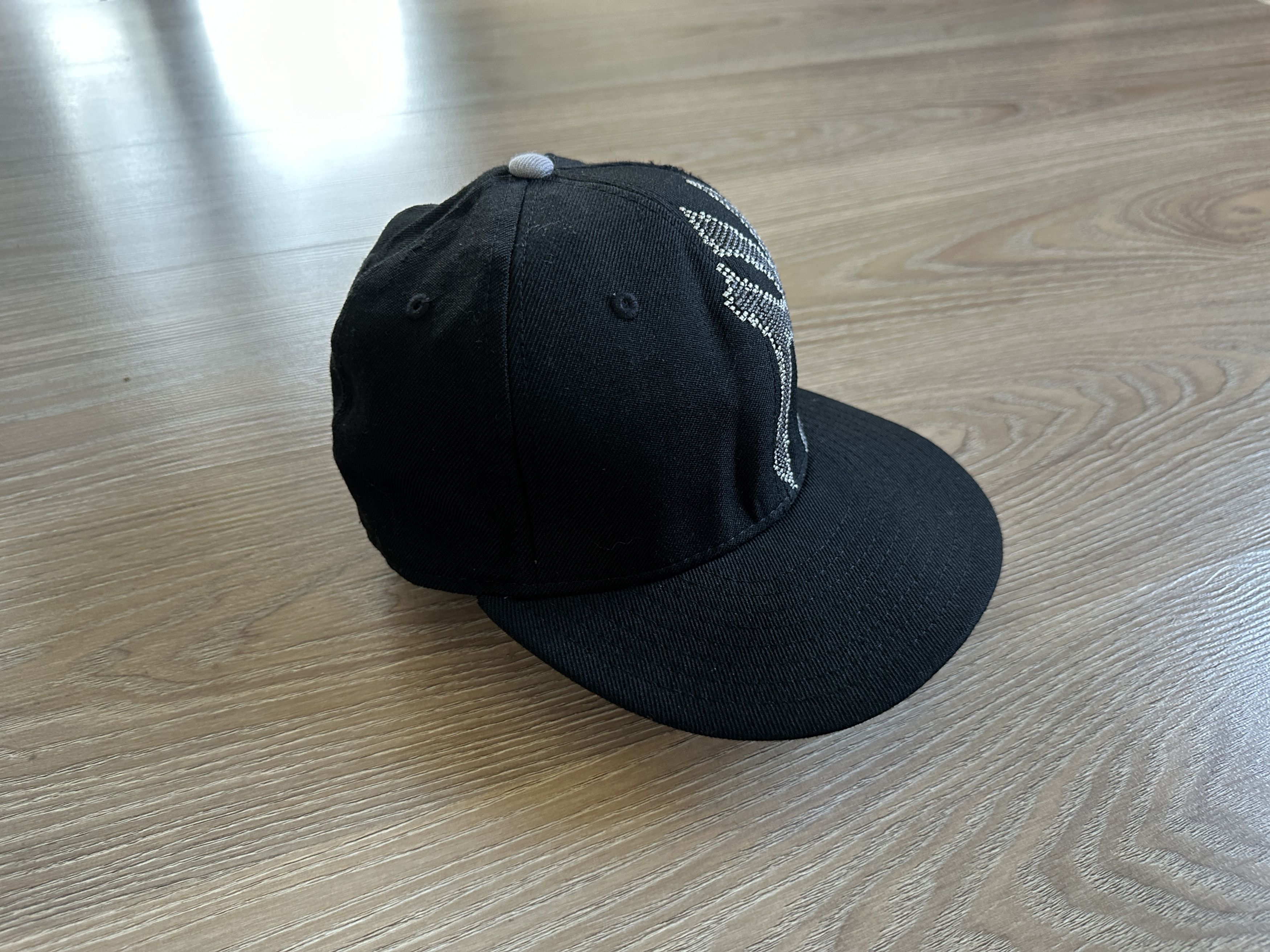 New Era × New York Yankees Vintage New Era New York Yankees Embroidered Logo Snapback Size ONE SIZE - 4 Thumbnail