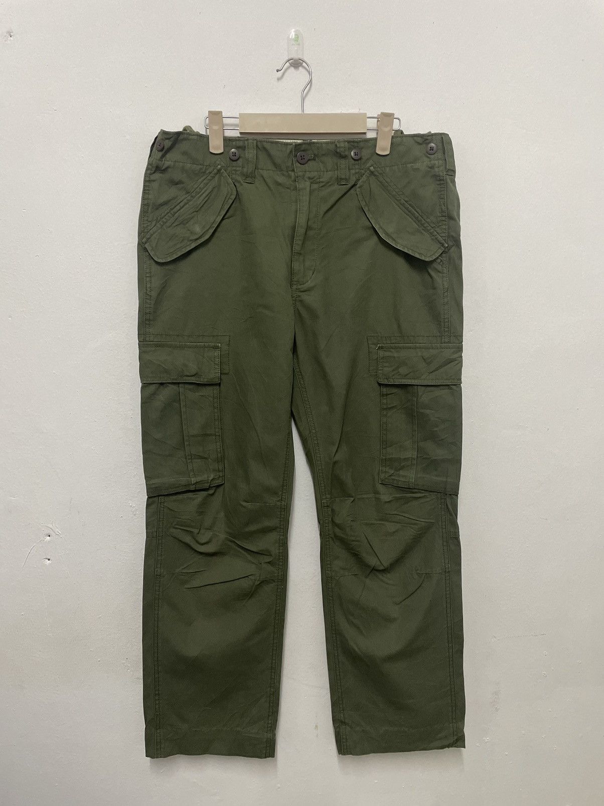 image of Gap Vintage Issue Military Cargo Pants Size 34" in Army Green, Men's